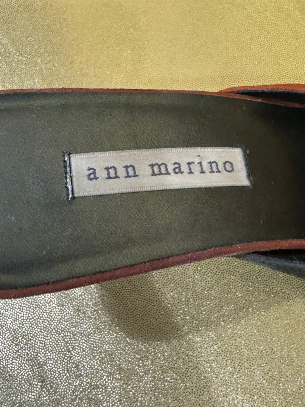✨ Ann Marino Vintage Two-Tone Suede Square Toe Kitten Heel Mules - Size 11M
