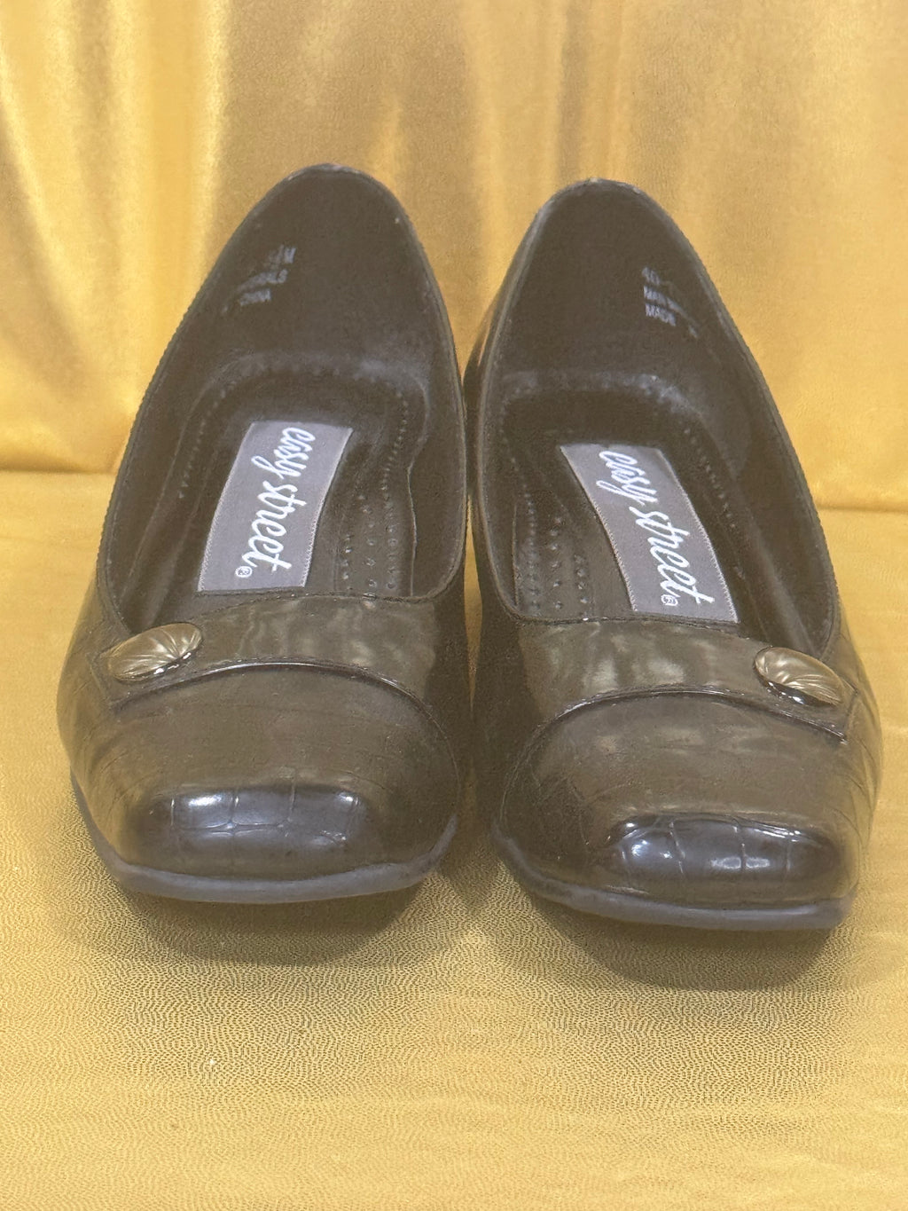 Vintage Easy Street Faux Croc Block Heel Pumps – Black, Size 5.5