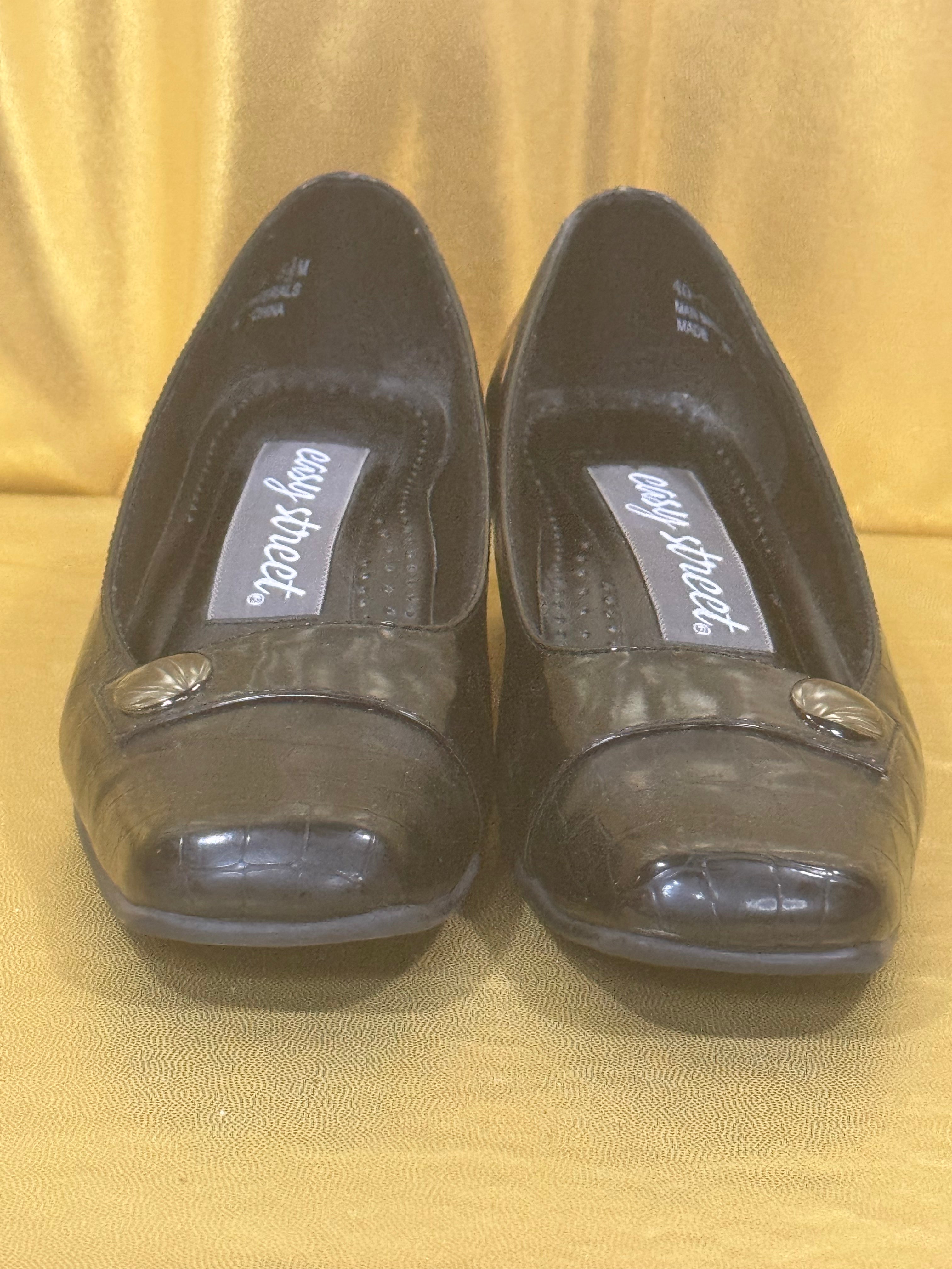 Vintage Easy Street Faux Croc Block Heel Pumps – Black, Size 5.5