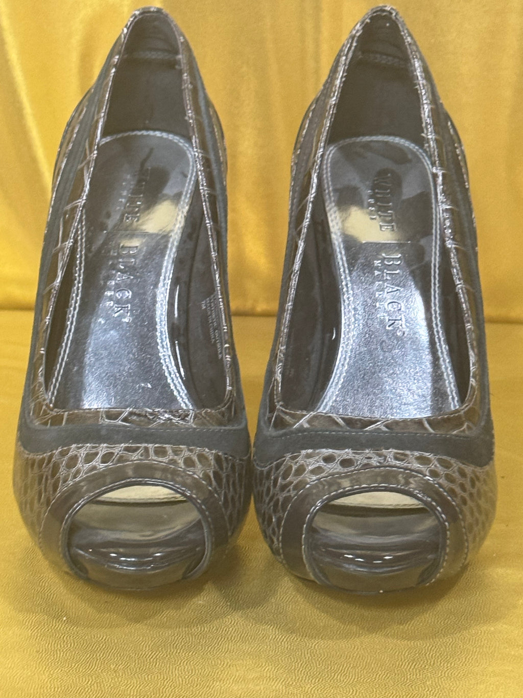 White House Black Market "Klum" Gray Croc Peep-Toe Platform Heels - Size 7M