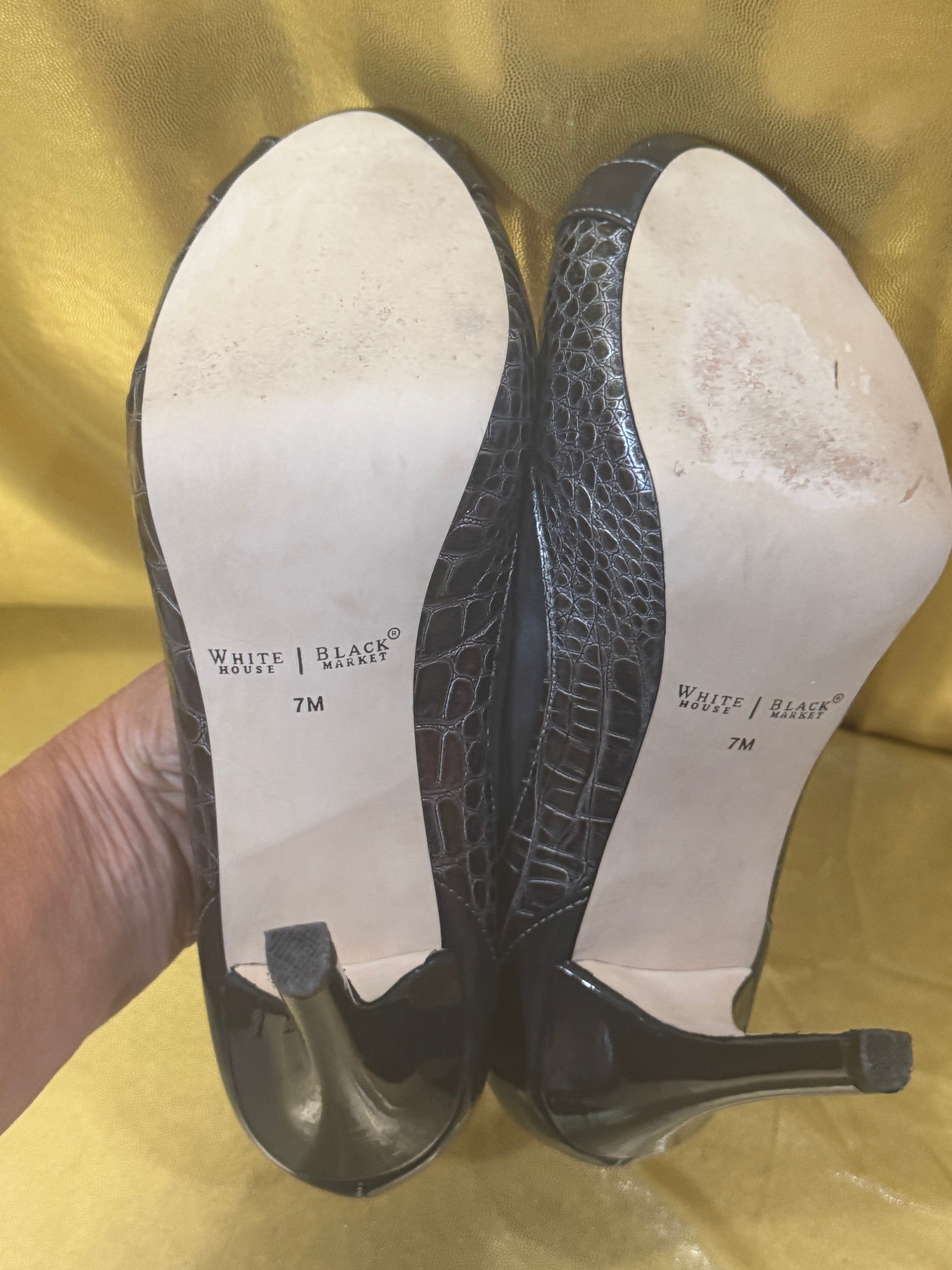 White House Black Market "Klum" Gray Croc Peep-Toe Platform Heels - Size 7M