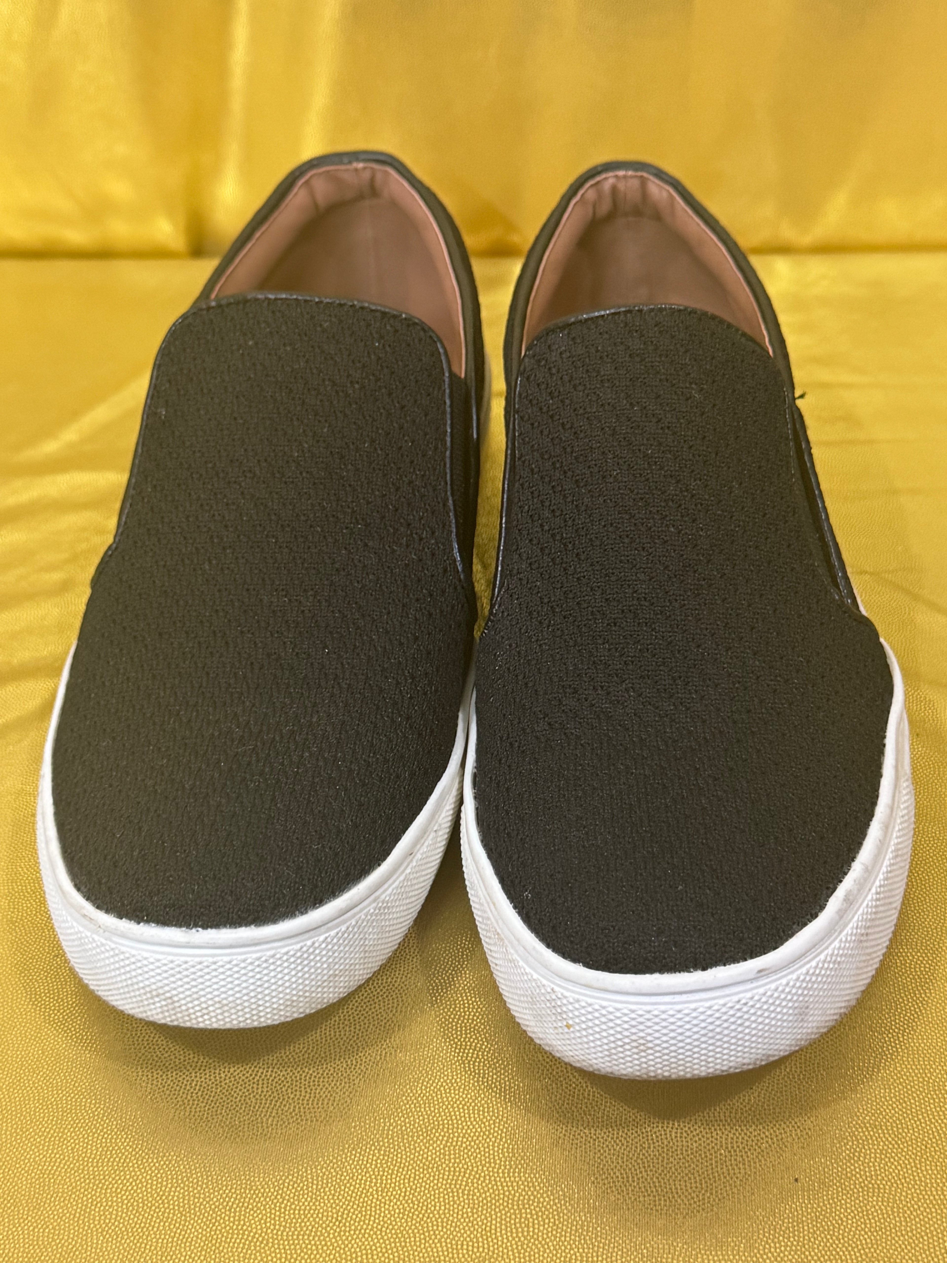 Steve Madden ALIGN Black Knit Slip-On Sneakers - Size 7.5 (Style ALIG02S)