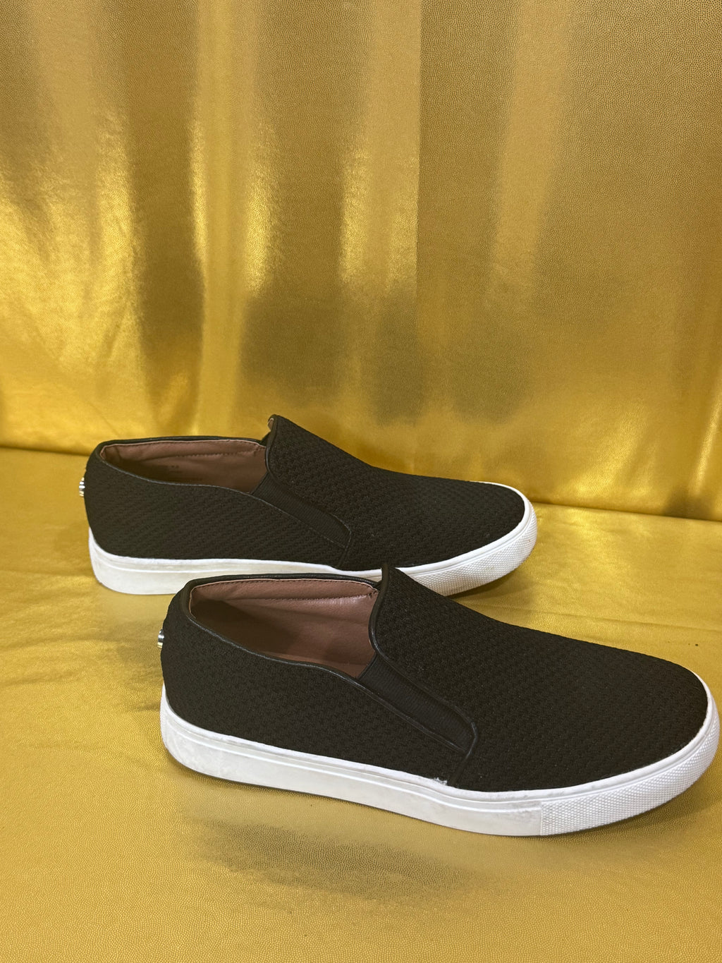 Steve Madden ALIGN Black Knit Slip-On Sneakers - Size 7.5 (Style ALIG02S)