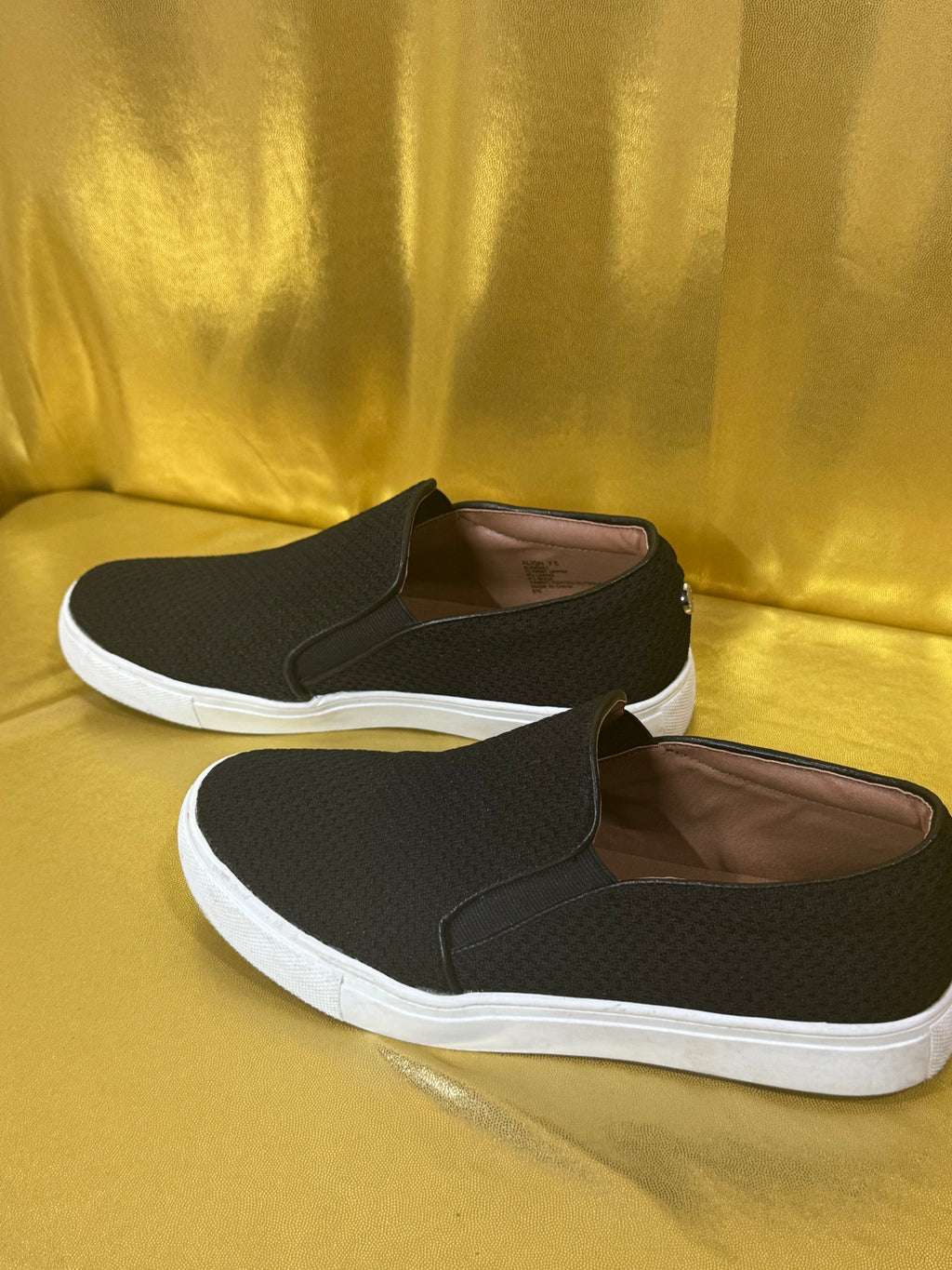 Steve Madden ALIGN Black Knit Slip-On Sneakers - Size 7.5 (Style ALIG02S)