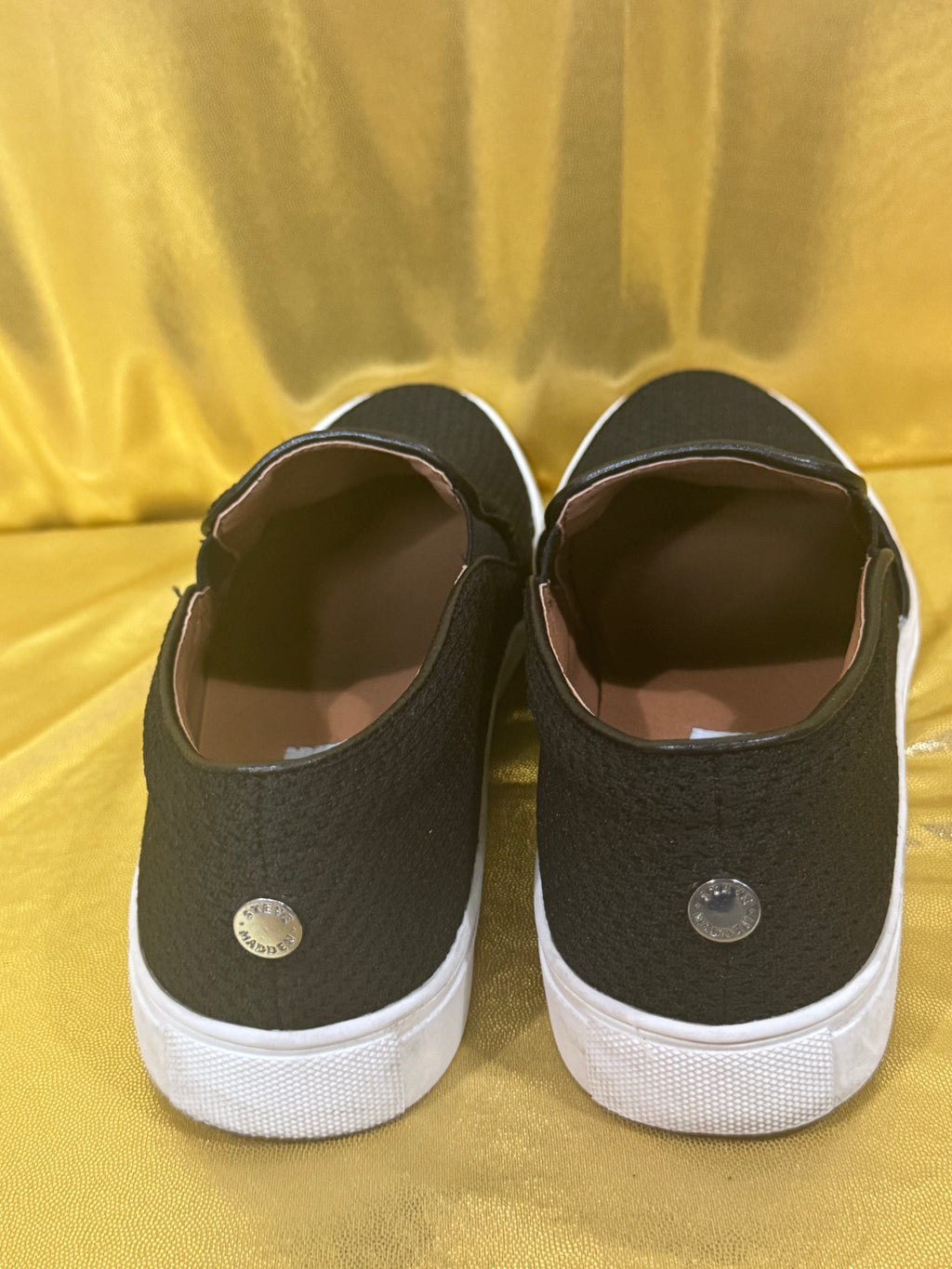 Steve Madden ALIGN Black Knit Slip-On Sneakers - Size 7.5 (Style ALIG02S)