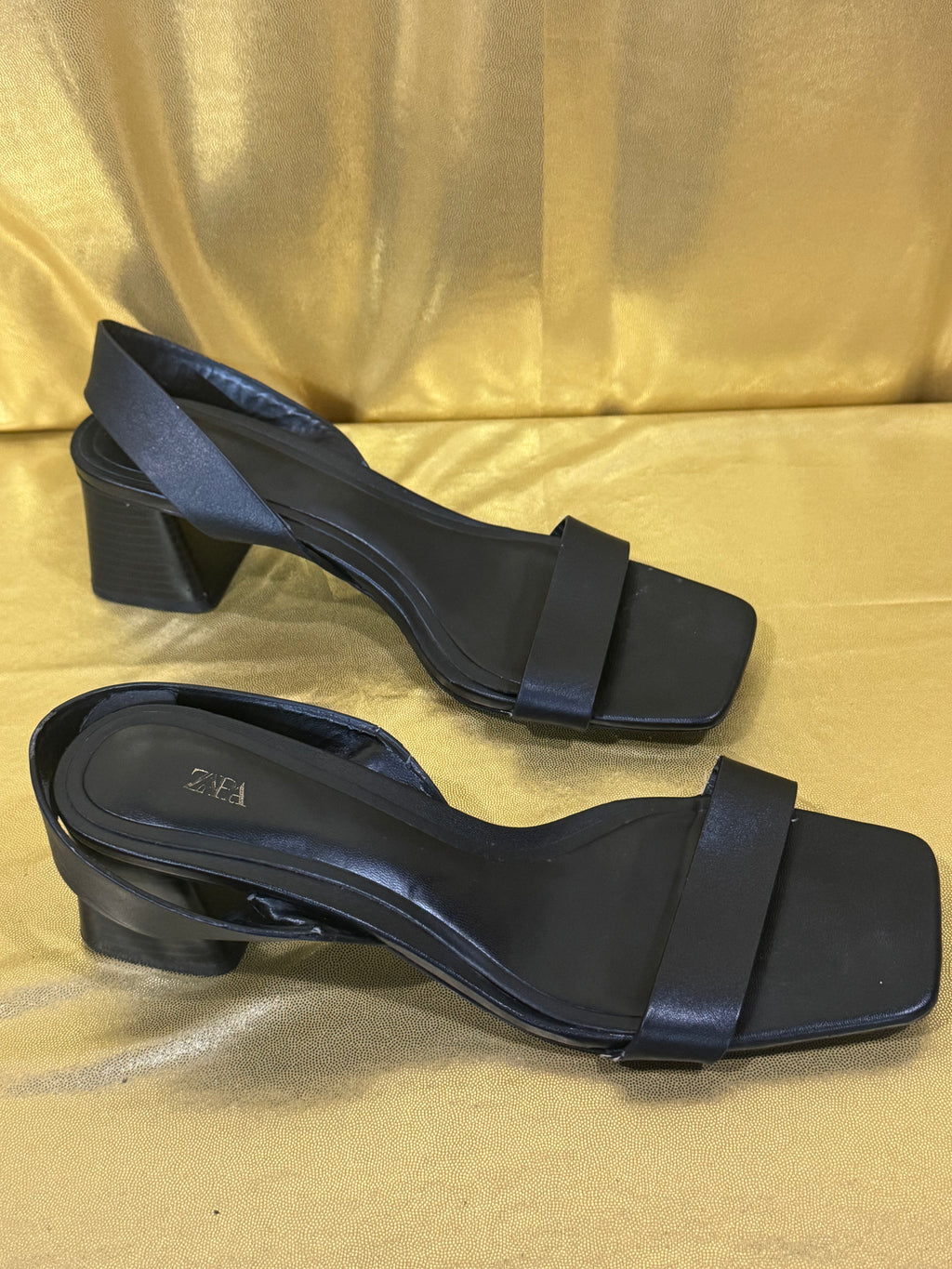Zara Black Square-Toe Block-Heel Sandals – Size 40