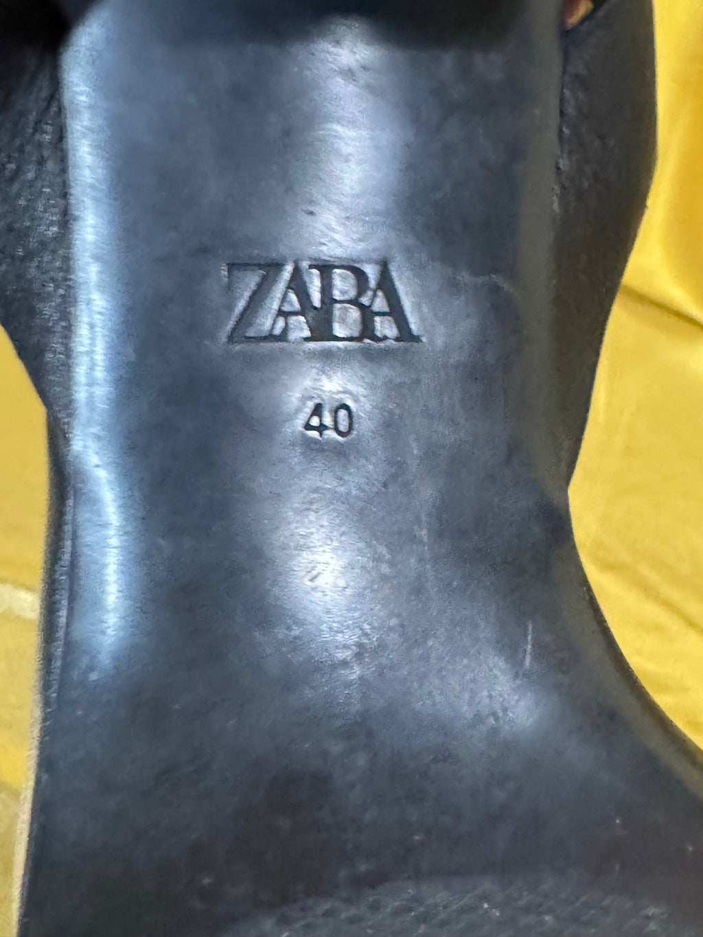 Zara Black Square-Toe Block-Heel Sandals – Size 40