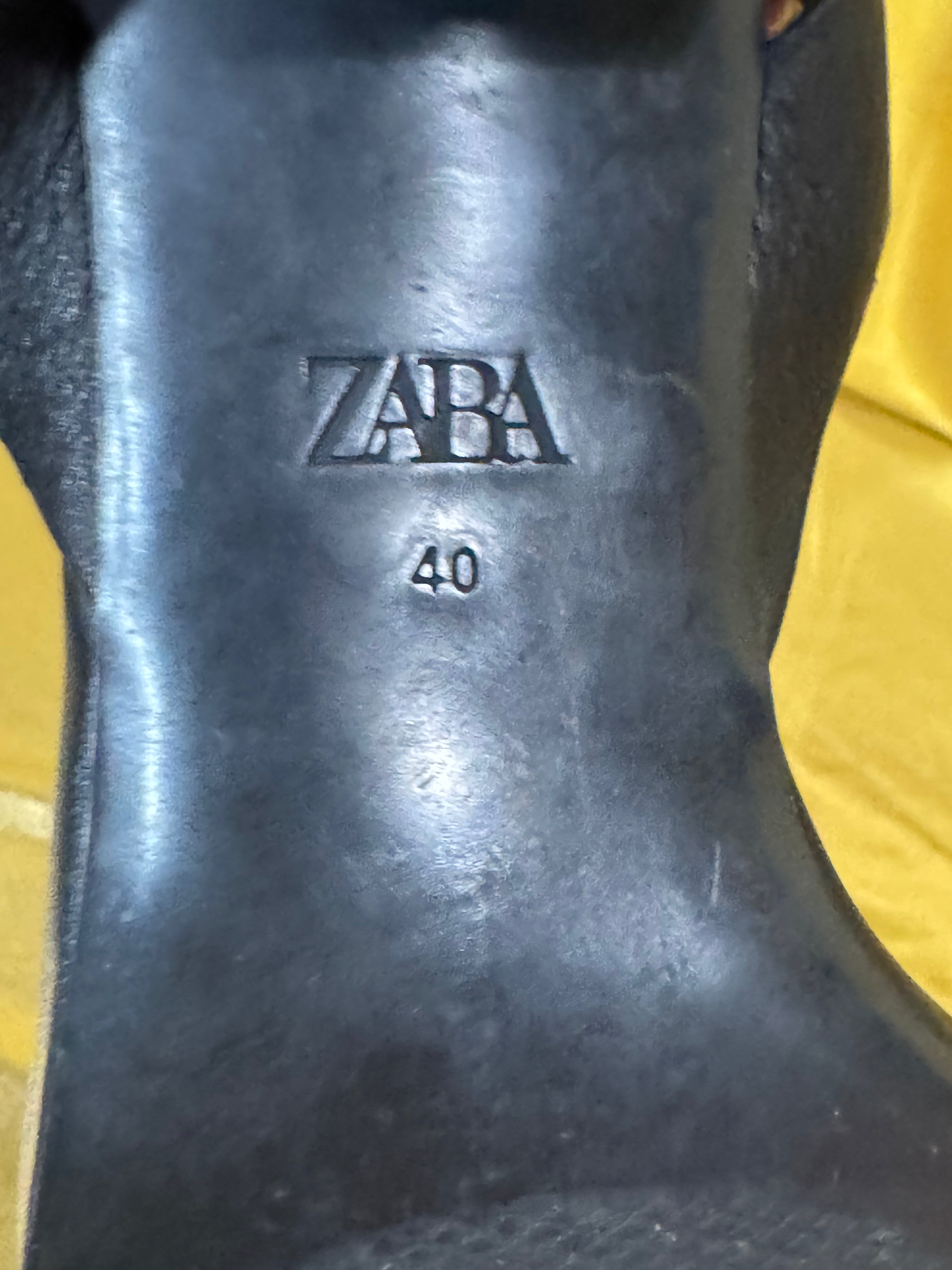Zara Black Square-Toe Block-Heel Sandals – Size 40