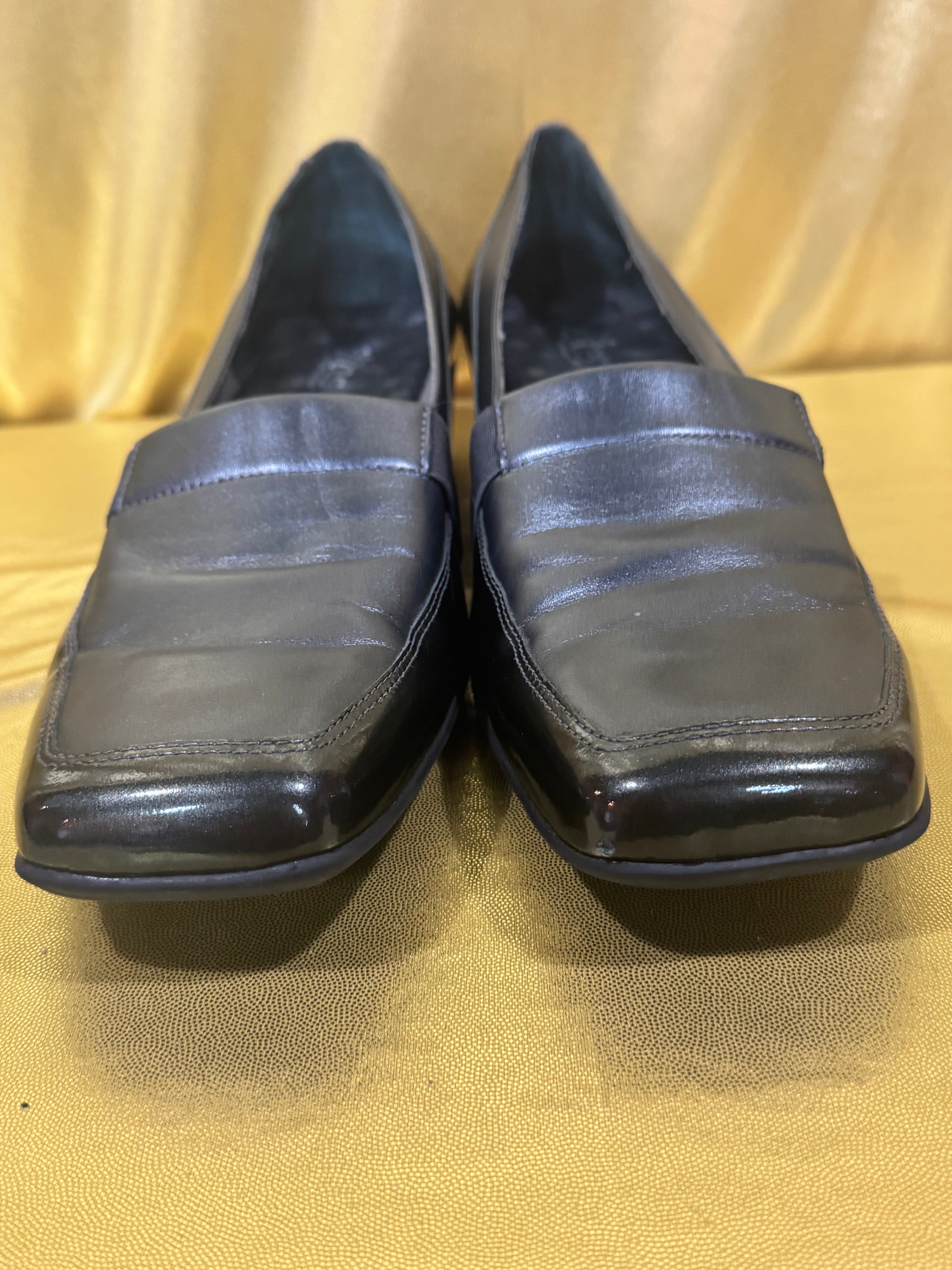 Elites by Walking Cradles Shiny Metallic Slip-On Loafer Pumps – Size 11W