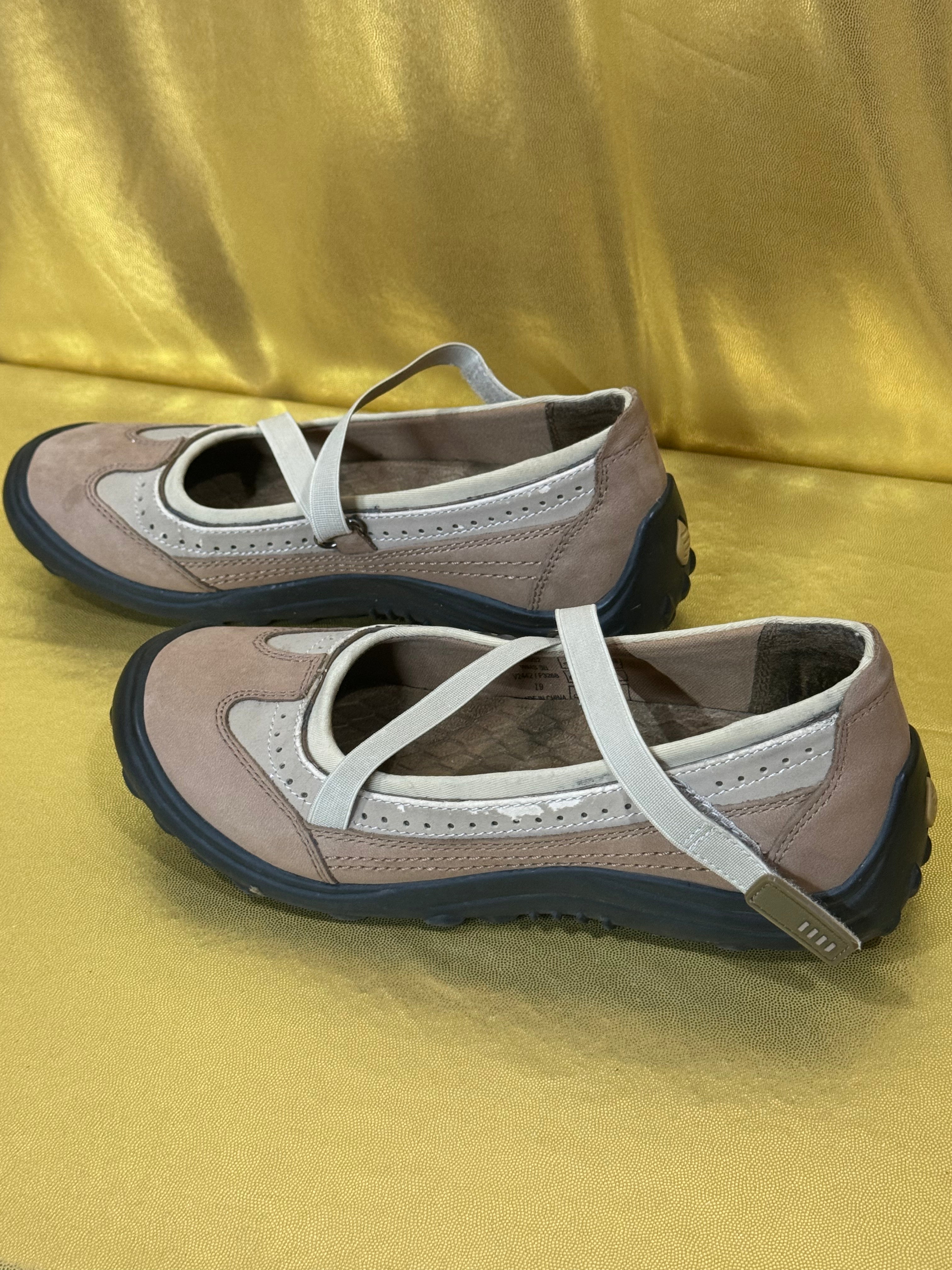 Lands' End Suede & Canvas Mary Jane Flats - Beige & Cream - Women's Size 7
