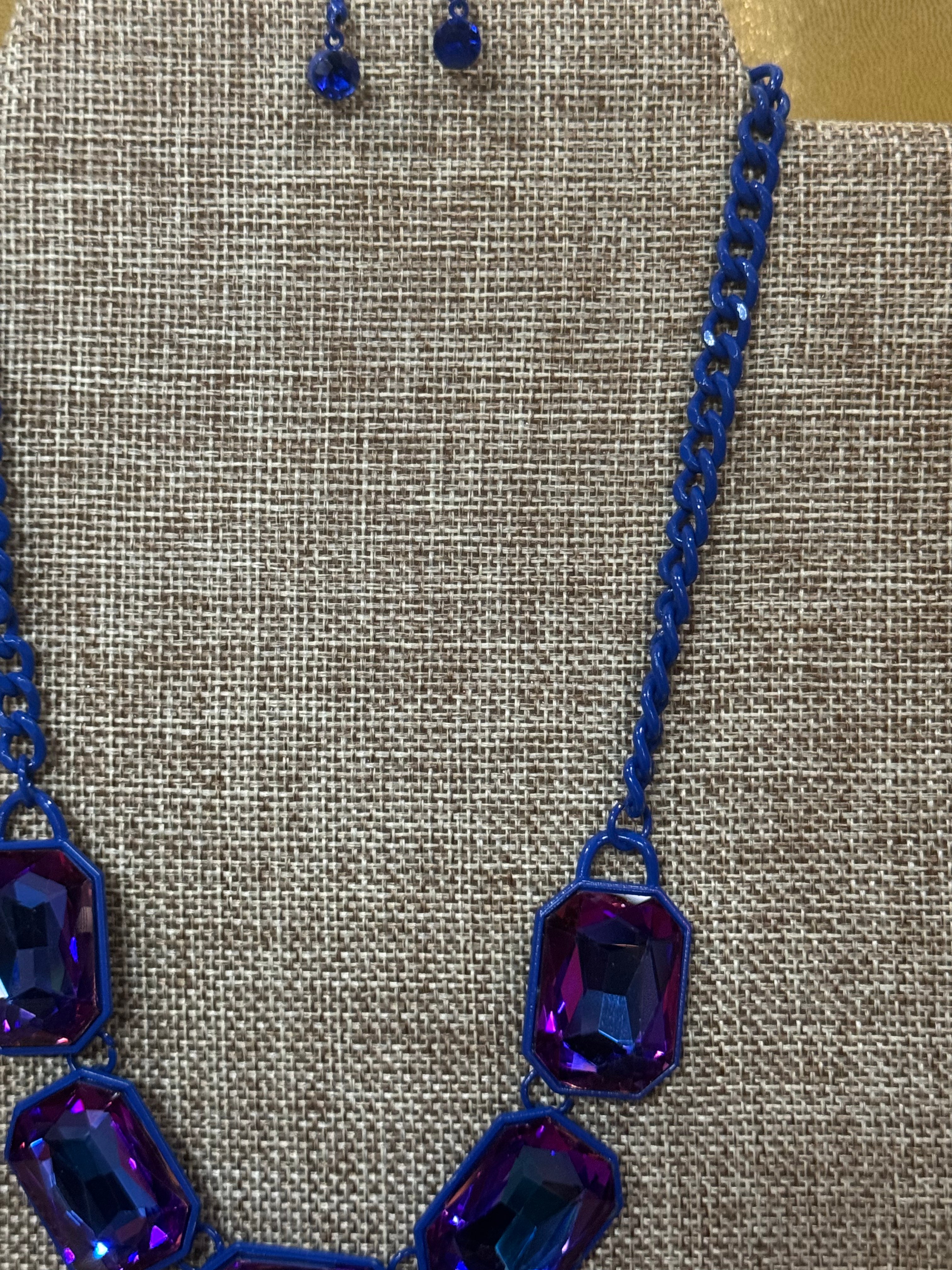 Paparazzi "Emerald City Couture" Blue & Purple UV Shimmer Statement Necklace Set