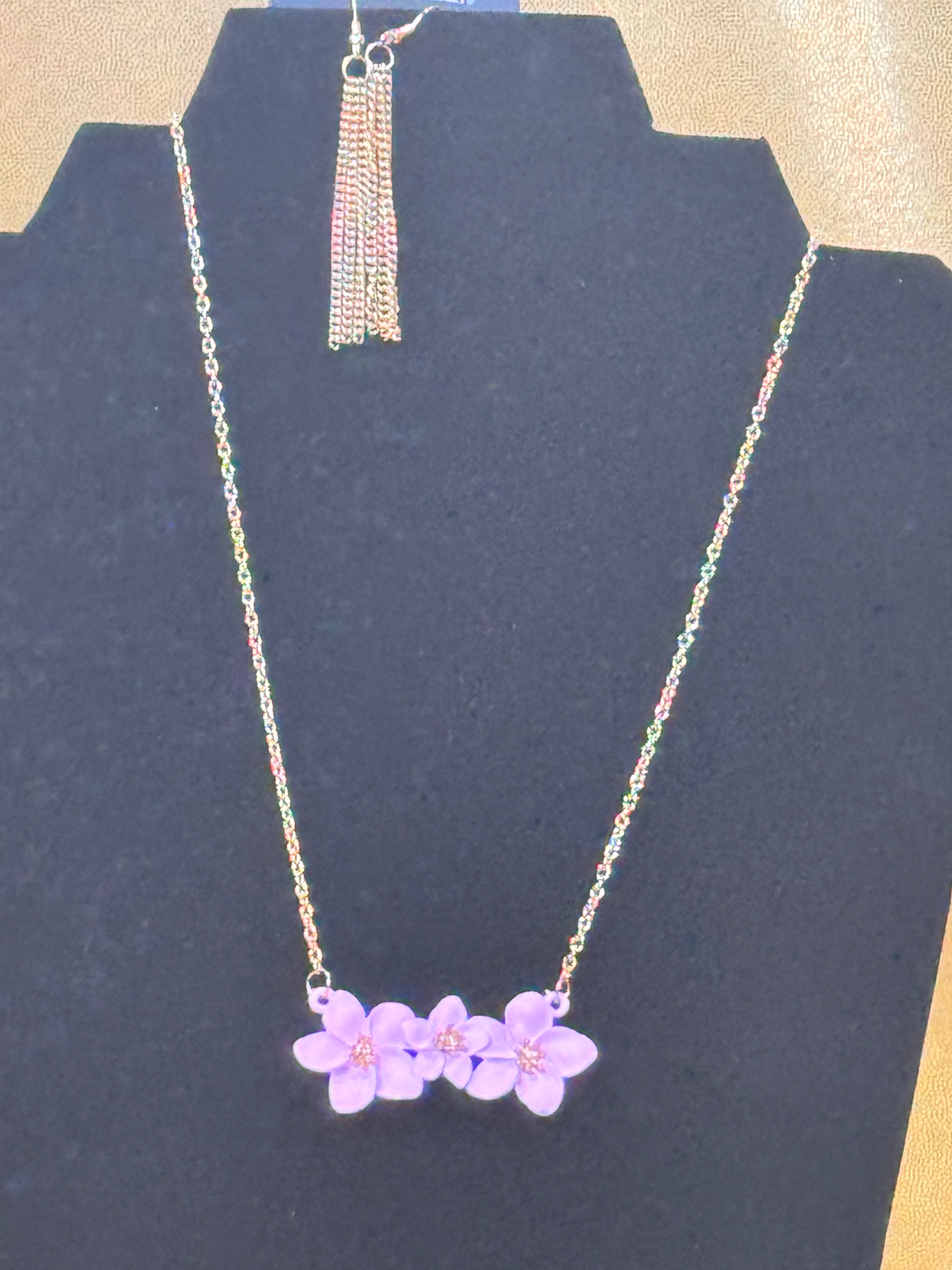 Paparazzi Accessories "Petunia Picnic" Plum Purple Matte Flower & Gold Chain Necklace Set