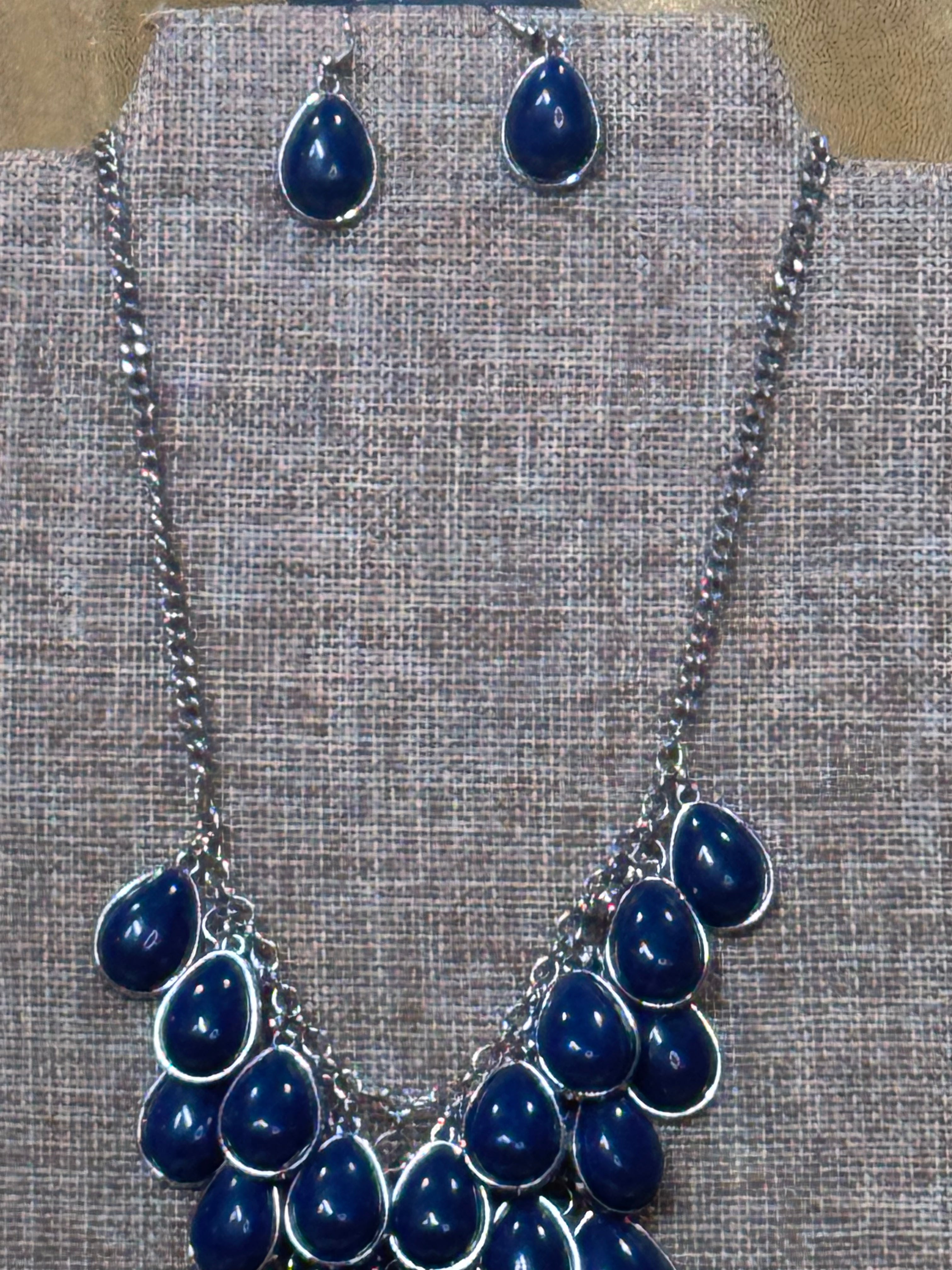 NWT Paparazzi "Shop 'Til You Teardrop" Navy Blue Statement Necklace & Earrings Set