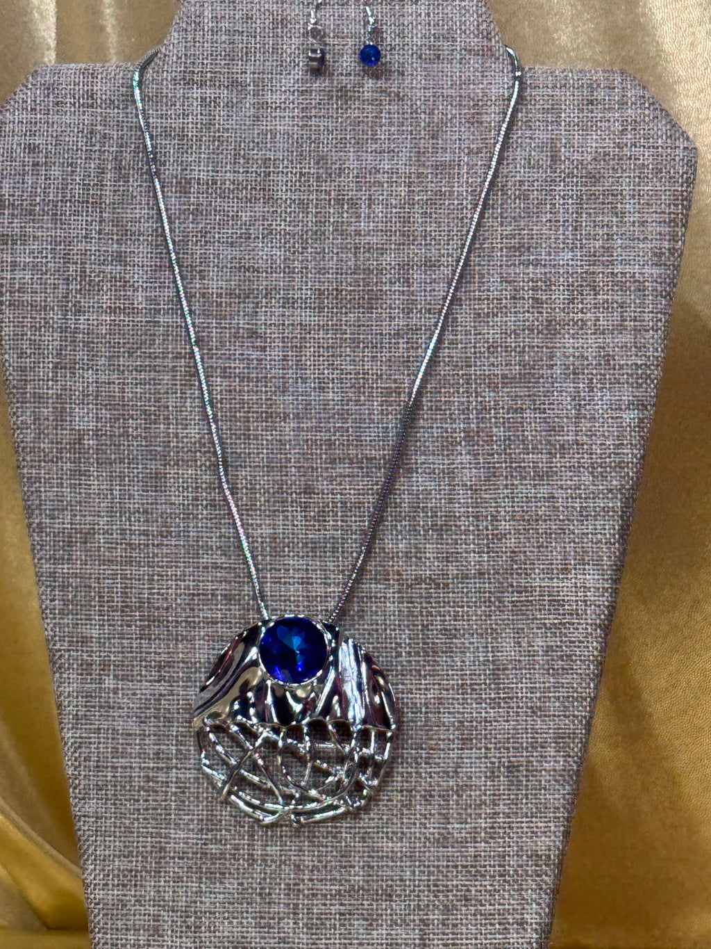 NWT Paparazzi "Lush Lattice" Blue Necklace Set – February 2023 Fashion Fix Exclusive
