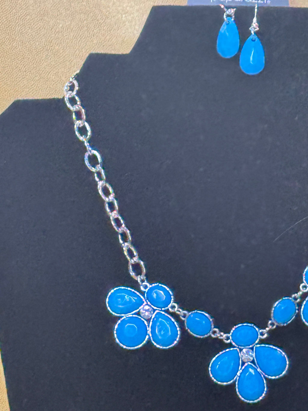 Paparazzi "SELFIE-Worth" Blue Bead Floral Silver Statement Necklace & Earring Set