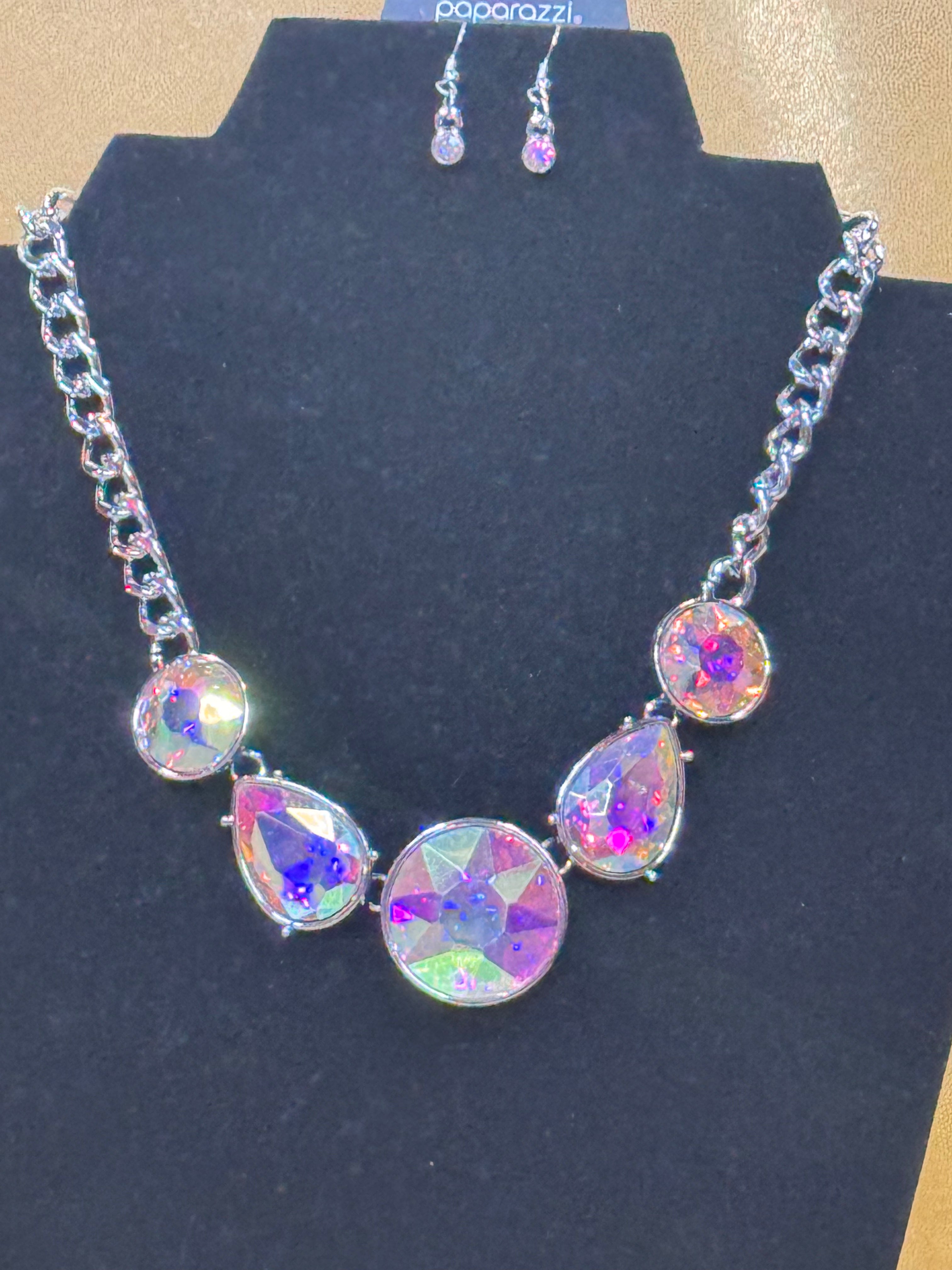 Paparazzi "All The World's My Stage" Iridescent Oil Spill Statement Necklace Set