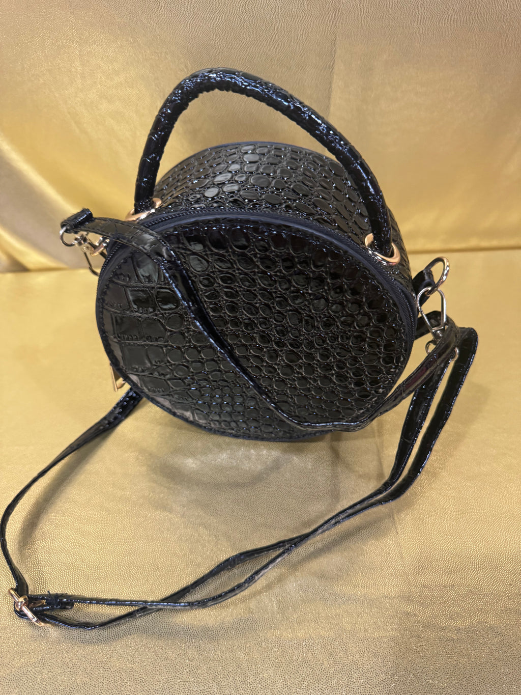 Vintage Vibe Black Croc-Embossed Round Crossbody Bag