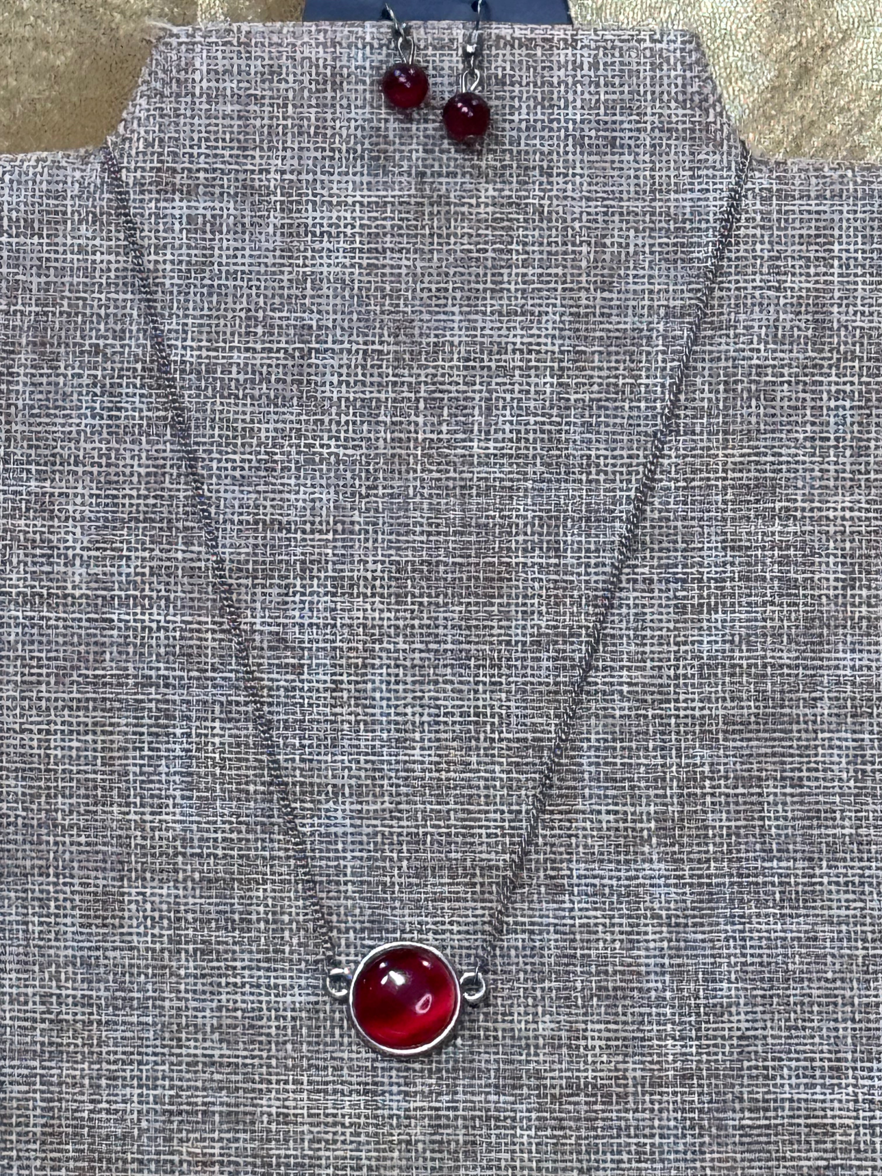 Paparazzi "Fashionably Fantabulous" Red Dainty Minimalist Pendant Necklace & Earrings Set NEW
