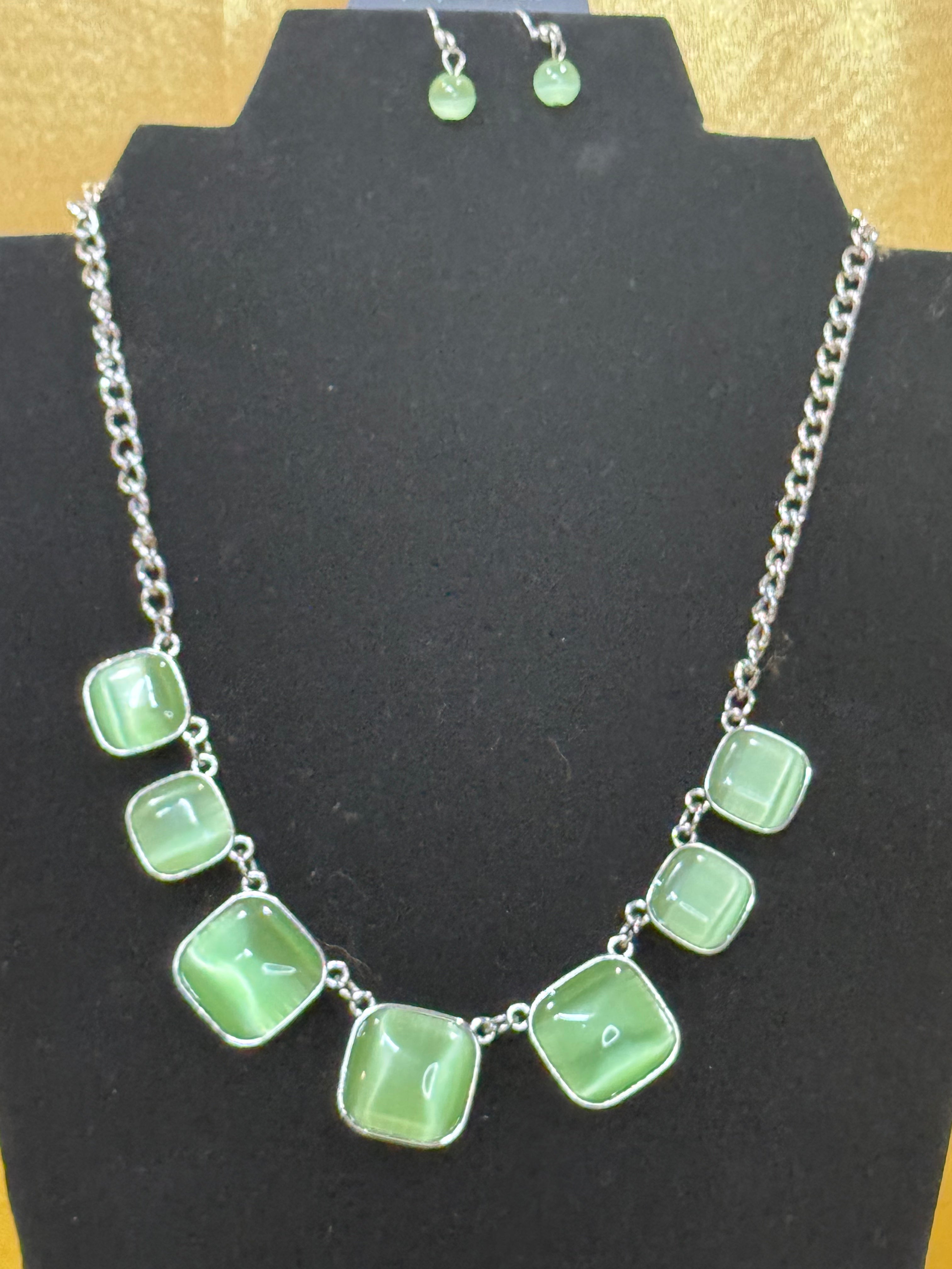Paparazzi "Aura Allure" Mint Green Cat's Eye Necklace & Earring Set