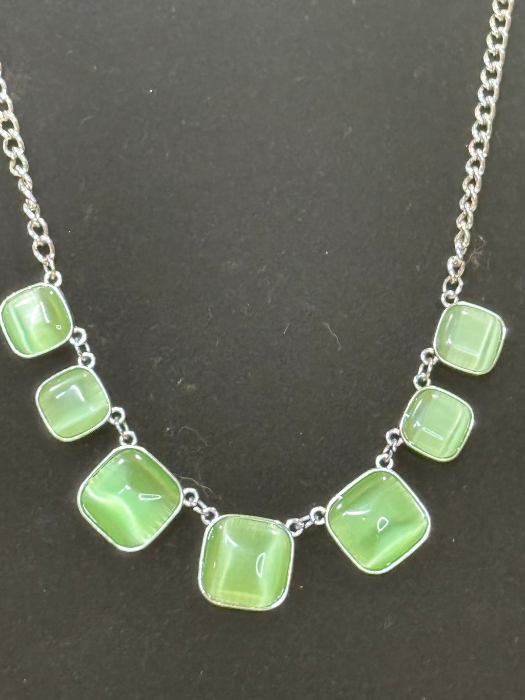 Paparazzi "Aura Allure" Mint Green Cat's Eye Necklace & Earring Set