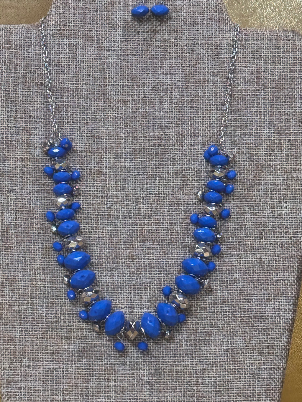 Paparazzi "BRAGs To Riches" Cobalt Blue Bead & Textured Silver Cluster Statement Necklace & Earrings Set