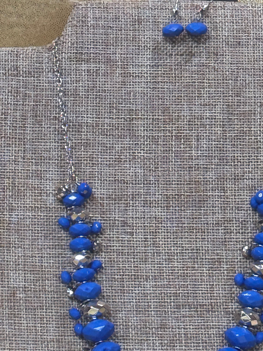 Paparazzi "BRAGs To Riches" Cobalt Blue Bead & Textured Silver Cluster Statement Necklace & Earrings Set