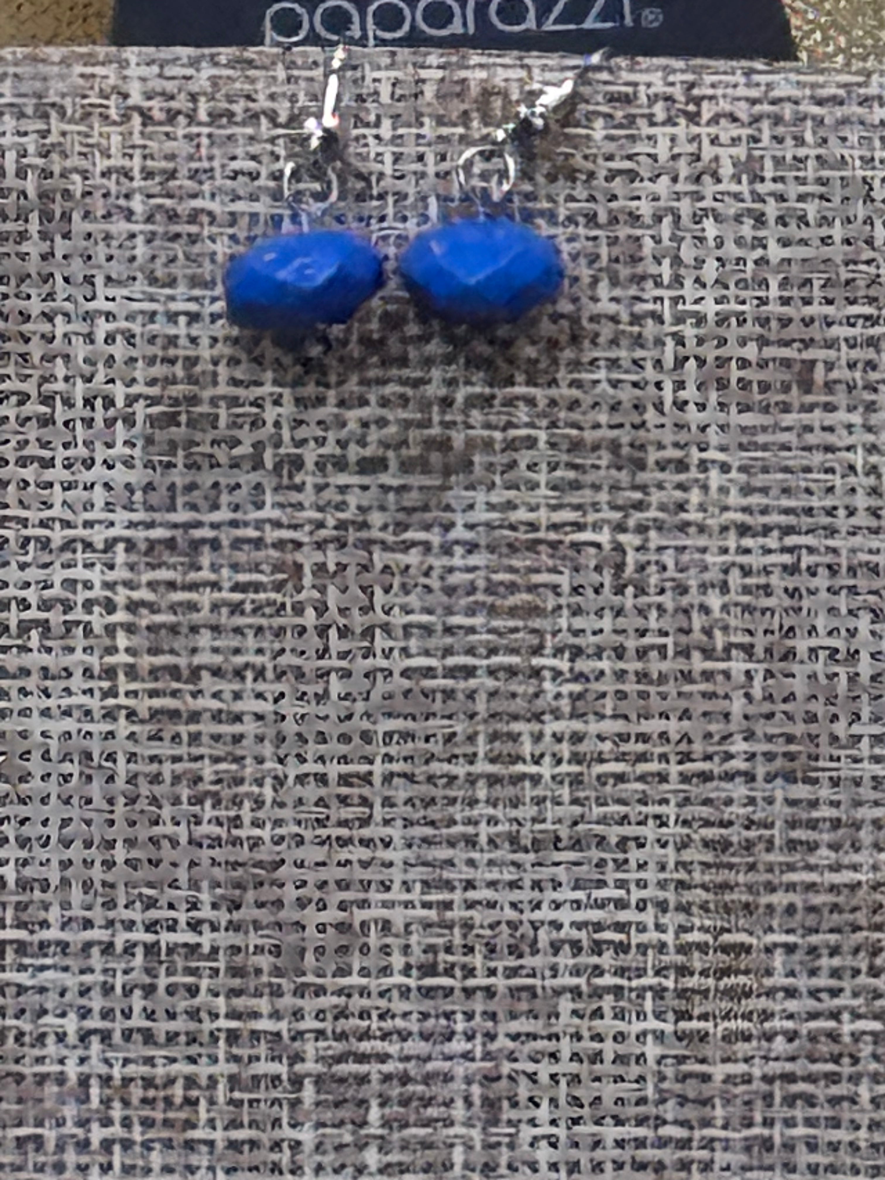 Paparazzi "BRAGs To Riches" Cobalt Blue Bead & Textured Silver Cluster Statement Necklace & Earrings Set