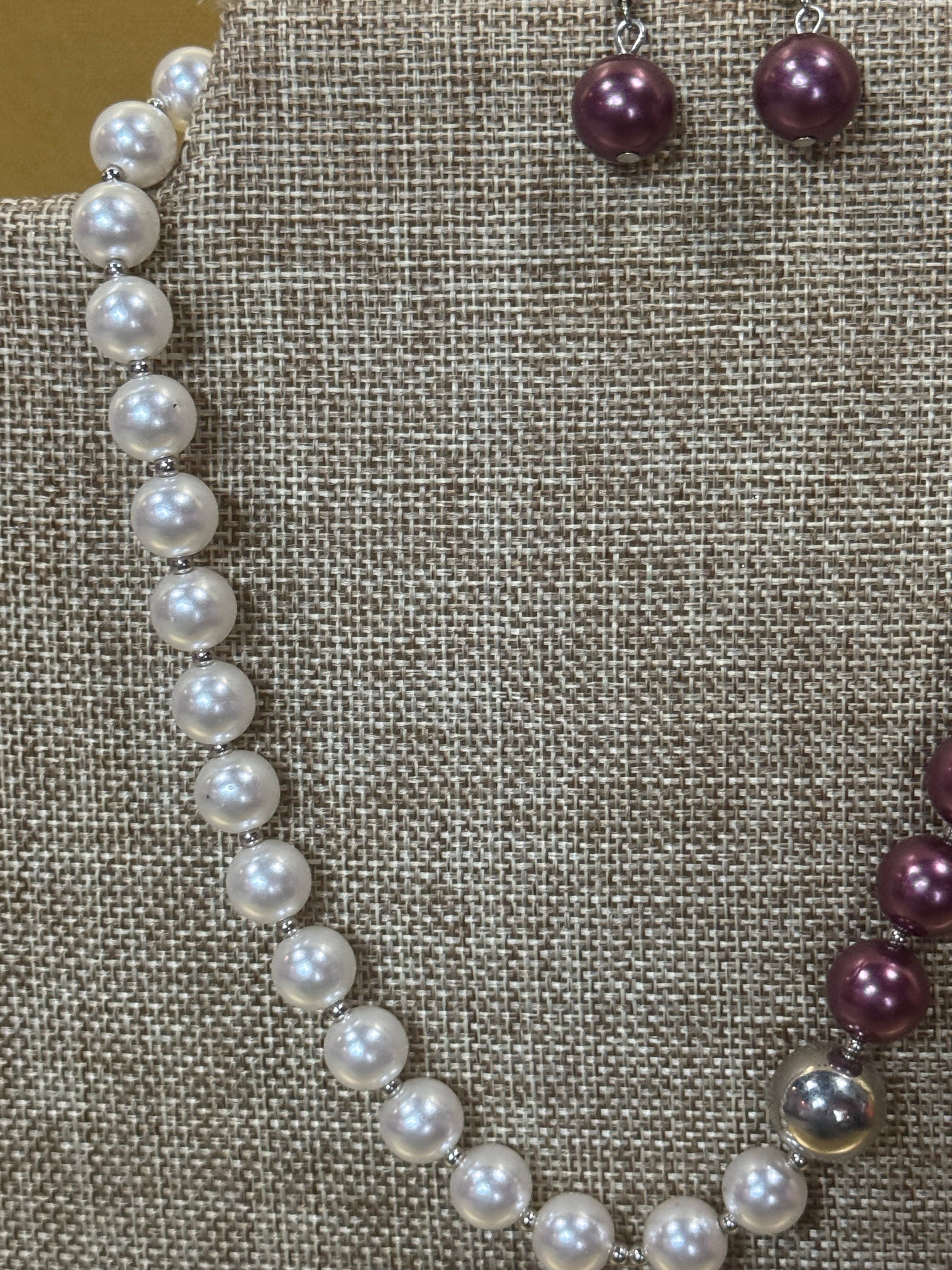 Paparazzi 5th Avenue A-Lister Two-Tone Purple & White Faux Pearl Necklace & Earring Set