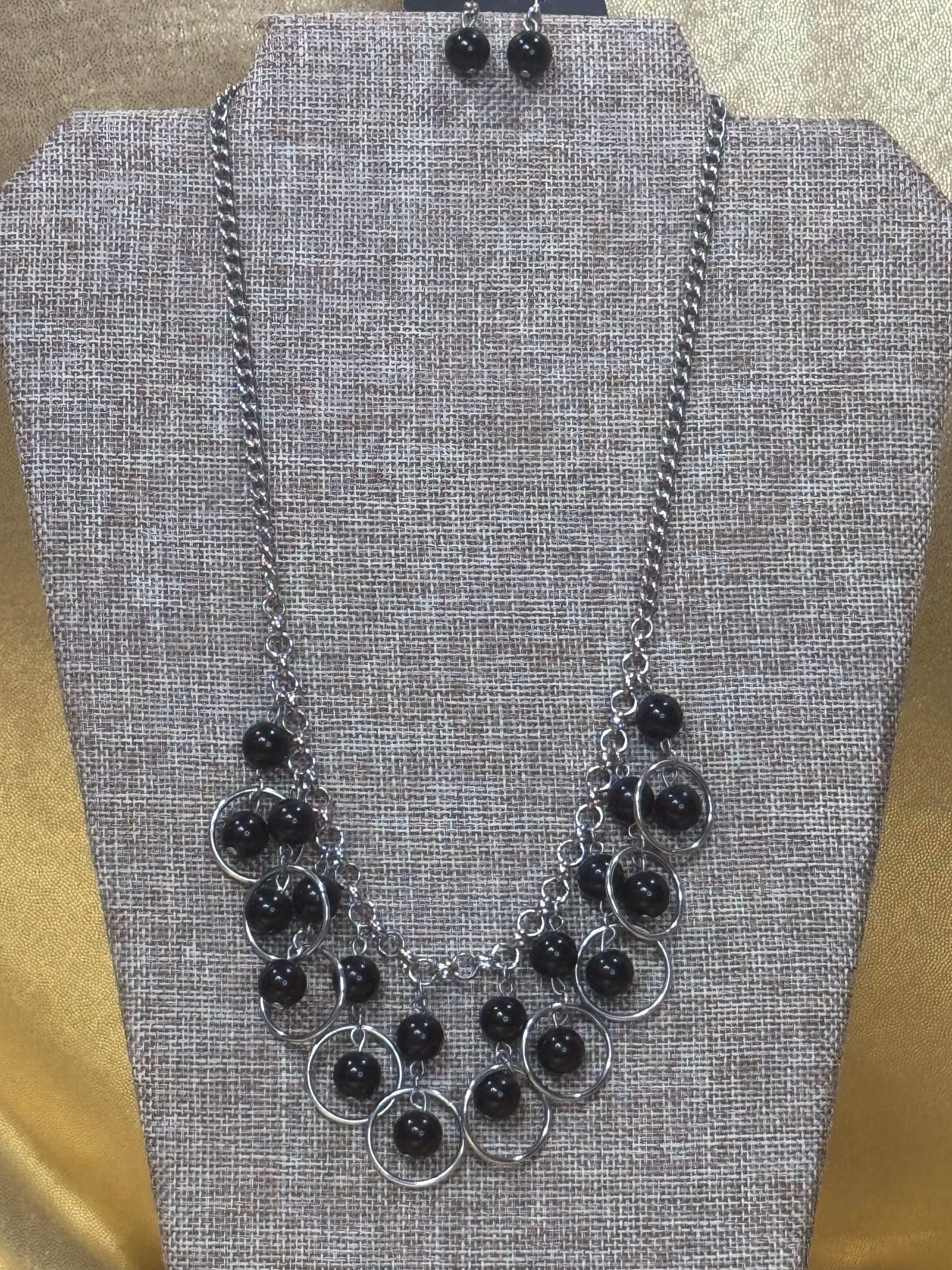 ✨ NWT Paparazzi Jewelry "Really Rococo" Necklace Set - Black Beads & Silver Hoops