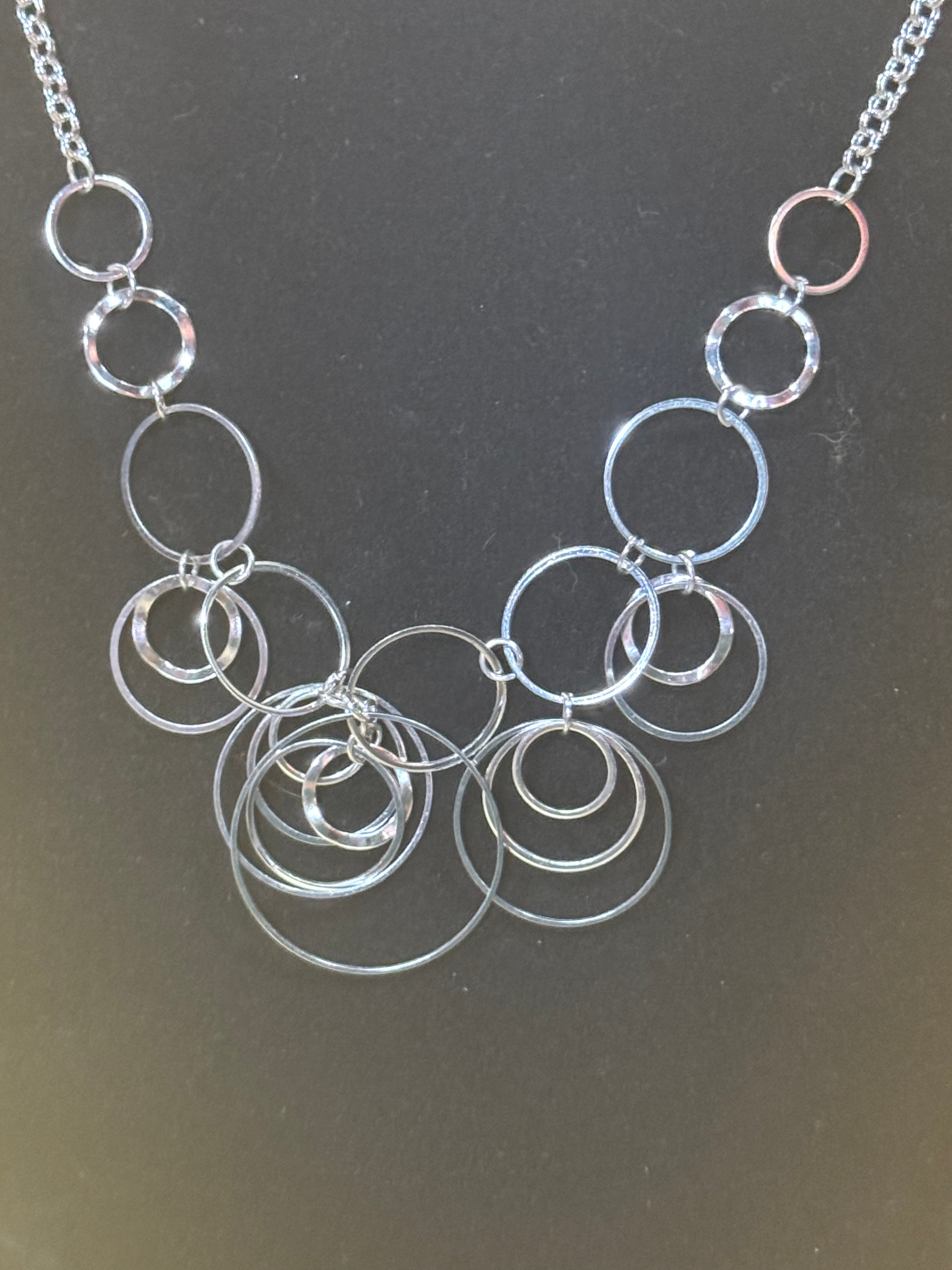 NWT Paparazzi "Break the Cycle" Gunmetal Interlocking Circle Statement Necklace Set