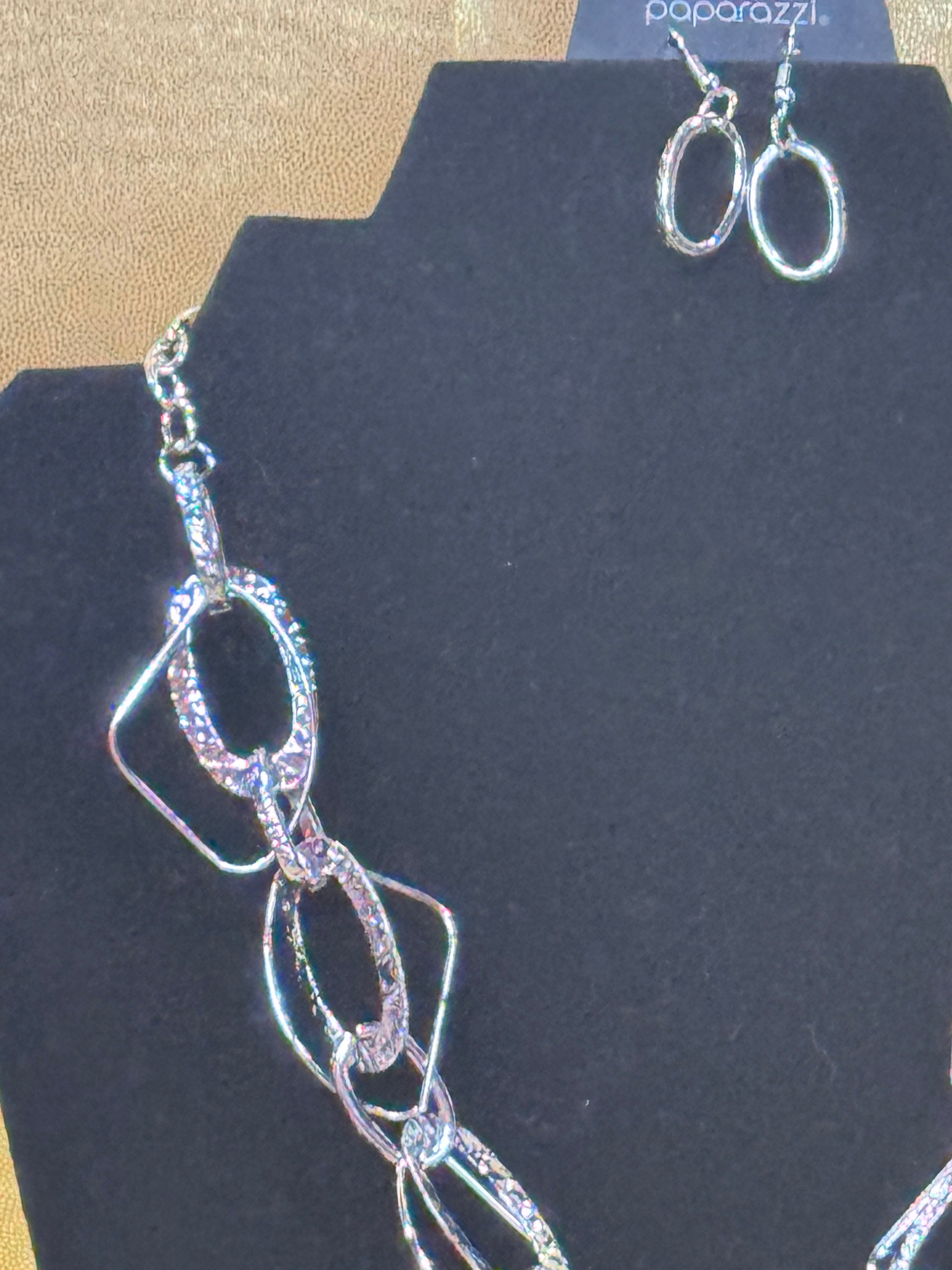 Chic & Modern: Paparazzi "Very Avant-Garde" Silver Geometric Necklace Set