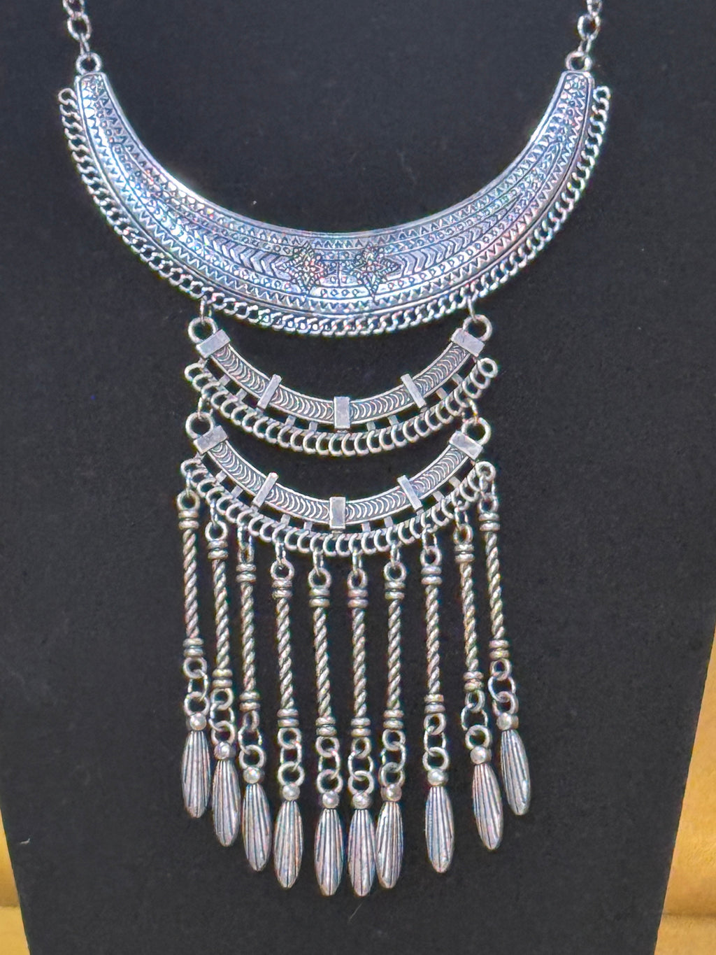 Paparazzi "Eastern Empress" silver necklace and earring set