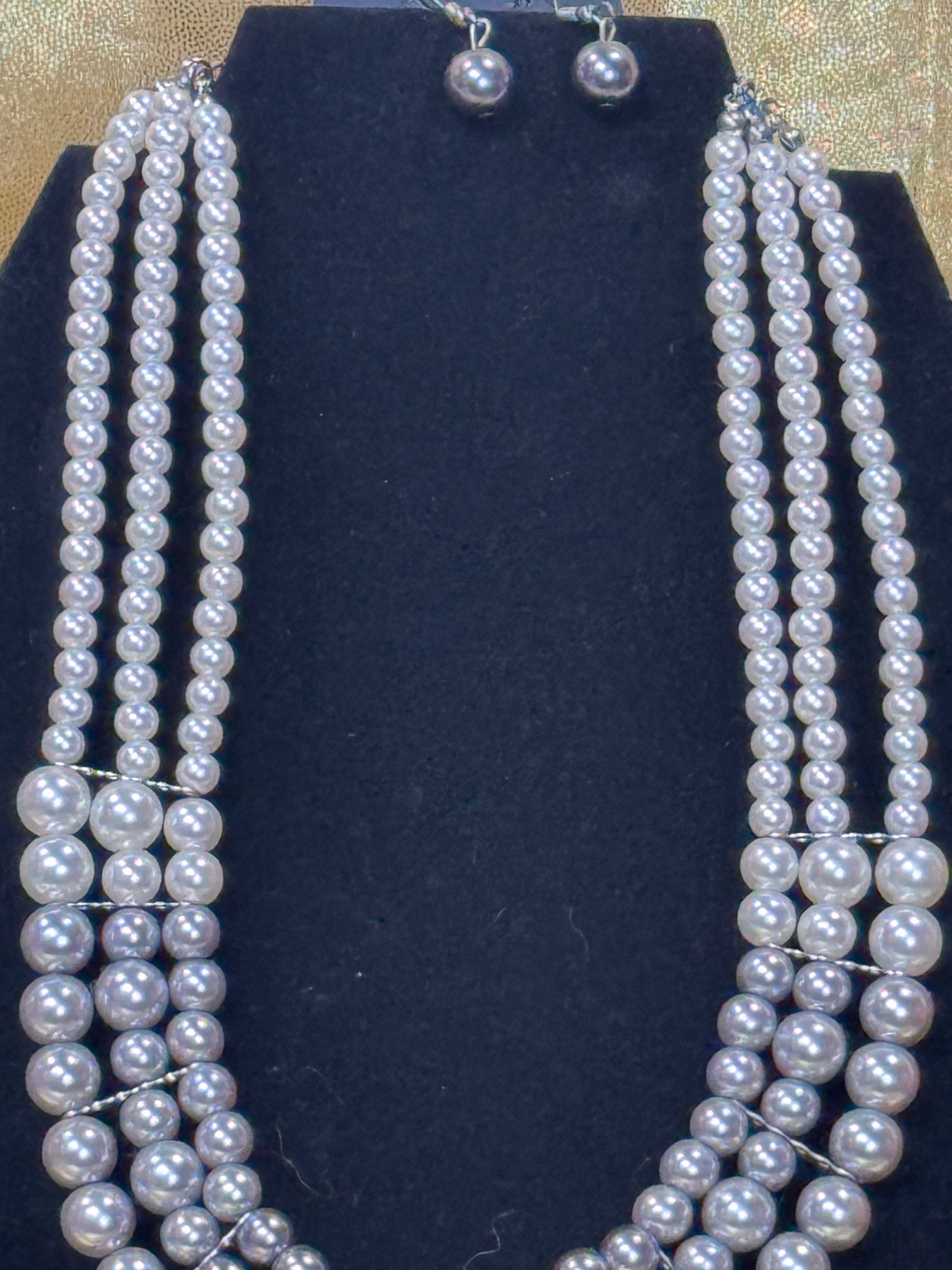 Paparazzi "Lady in Waiting" Ombre Pearl Multi-Strand Necklace Set
