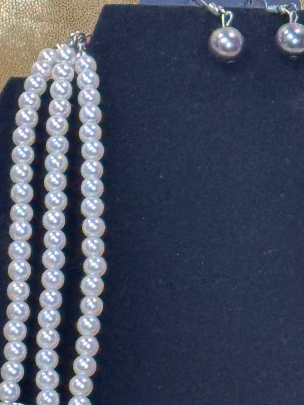 Paparazzi "Lady in Waiting" Ombre Pearl Multi-Strand Necklace Set