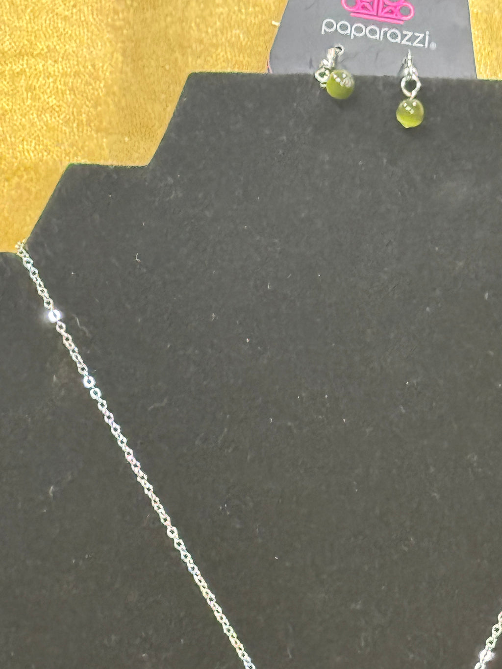 ✨ In Glow Spirits – Green Cat's Eye Teardrop Necklace & Earring Set
