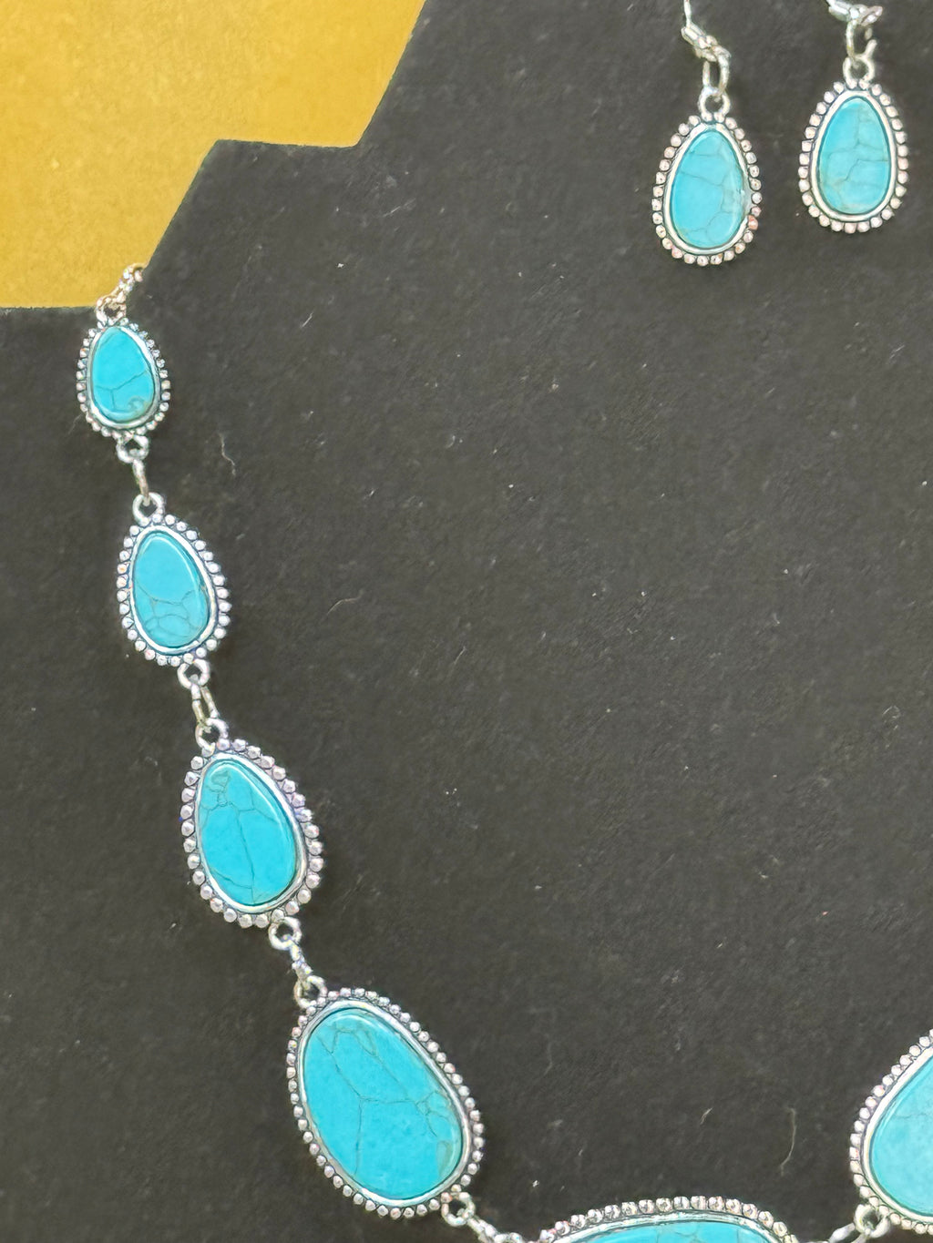 Paparazzi Accessories "Elemental Eden" Turquoise Blue Necklace & Earring Set