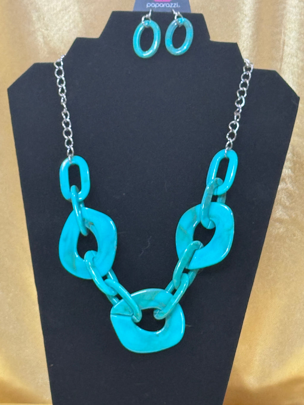 Make a Bold Statement with the Paparazzi "Courageously Chromatic" Turquoise Blue Necklace Set!