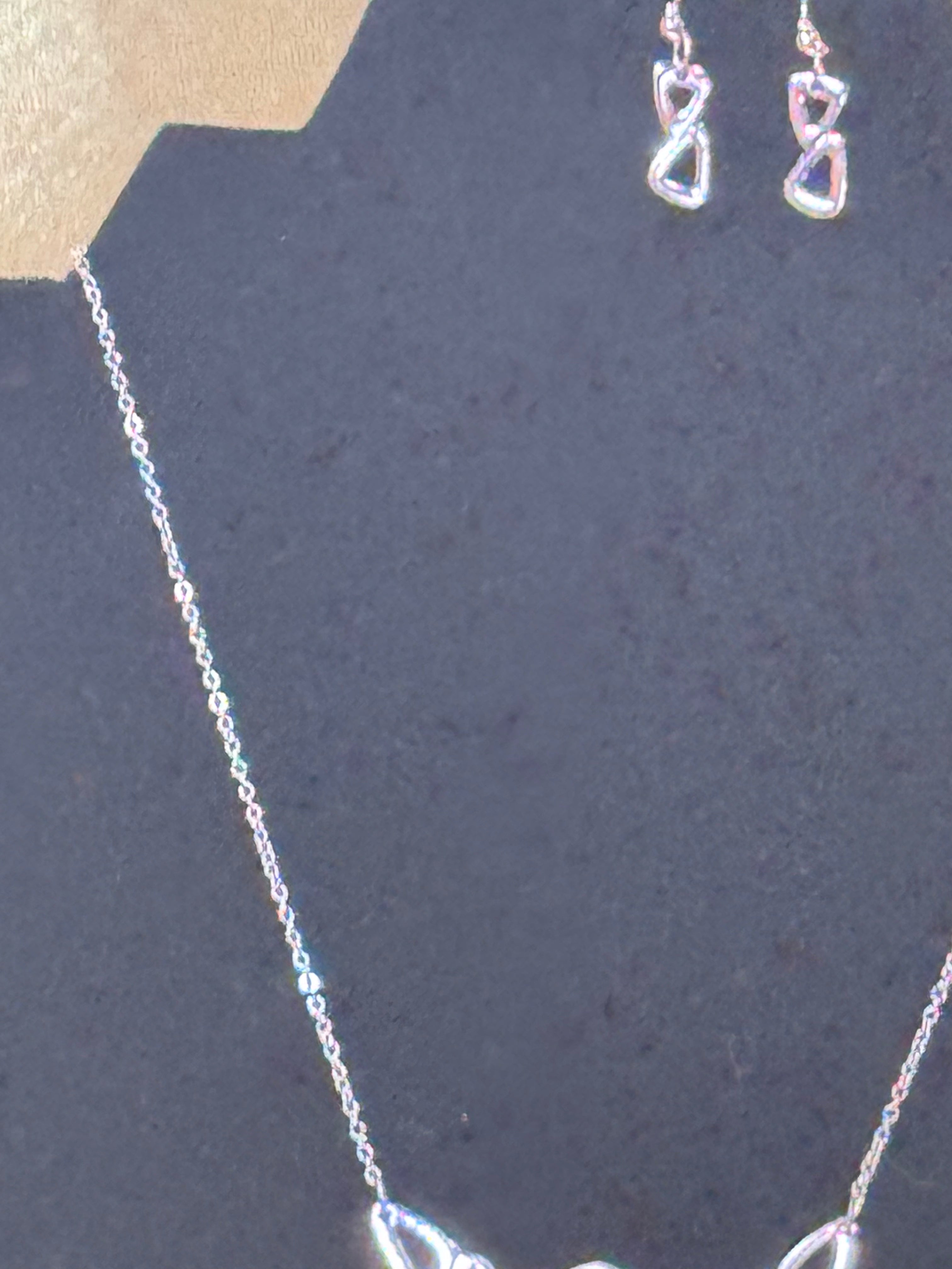 Stunning Paparazzi "Vertigo" Set – Interlocking Rose Gold Geometric Necklace & Earrings