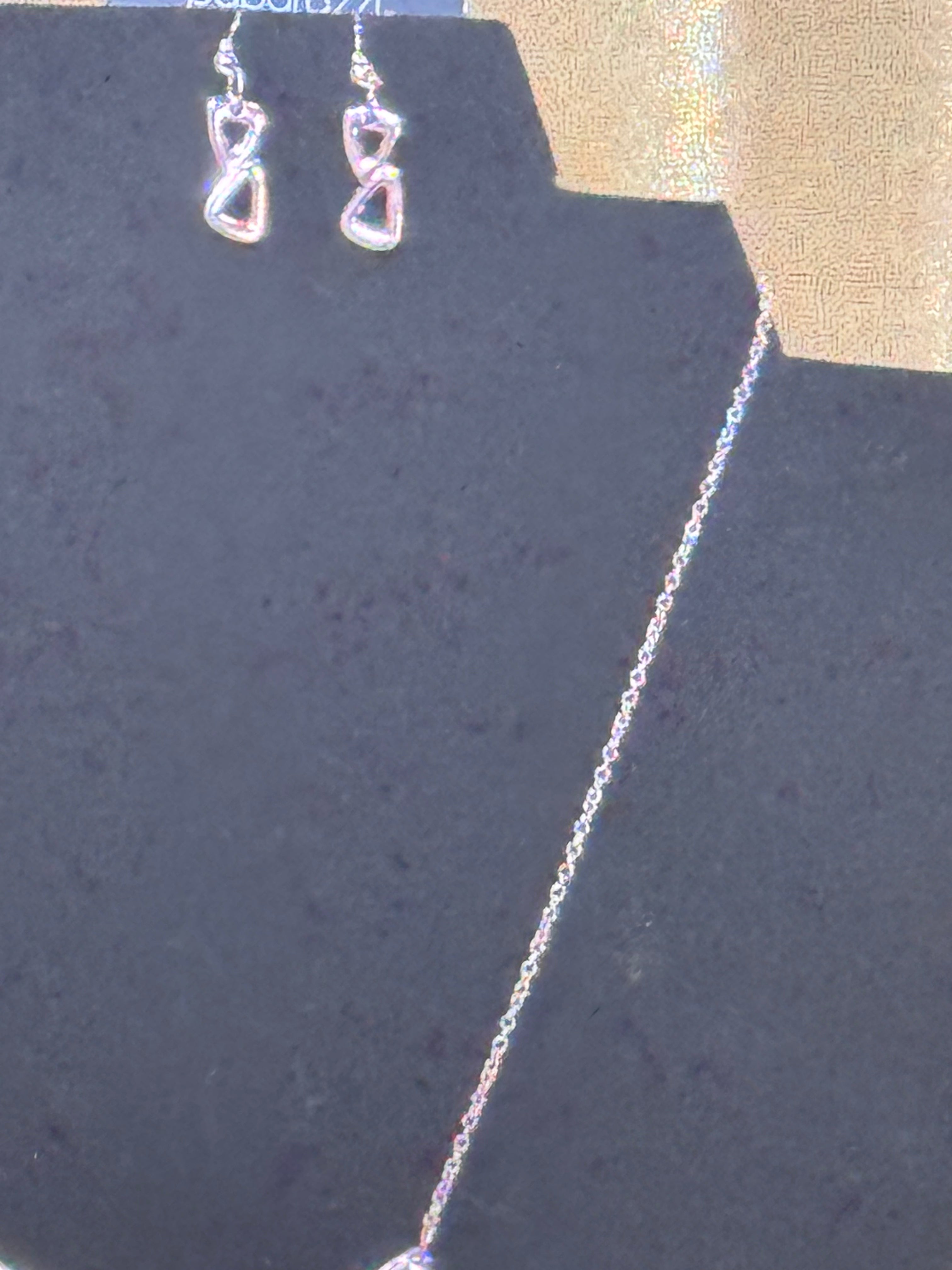 Stunning Paparazzi "Vertigo" Set – Interlocking Rose Gold Geometric Necklace & Earrings
