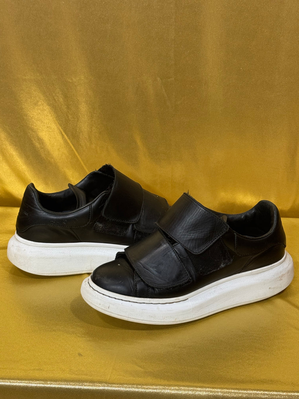 Authentic Alexander McQueen Black Leather Oversized Grip-Strap Platform Sneakers - Size 37