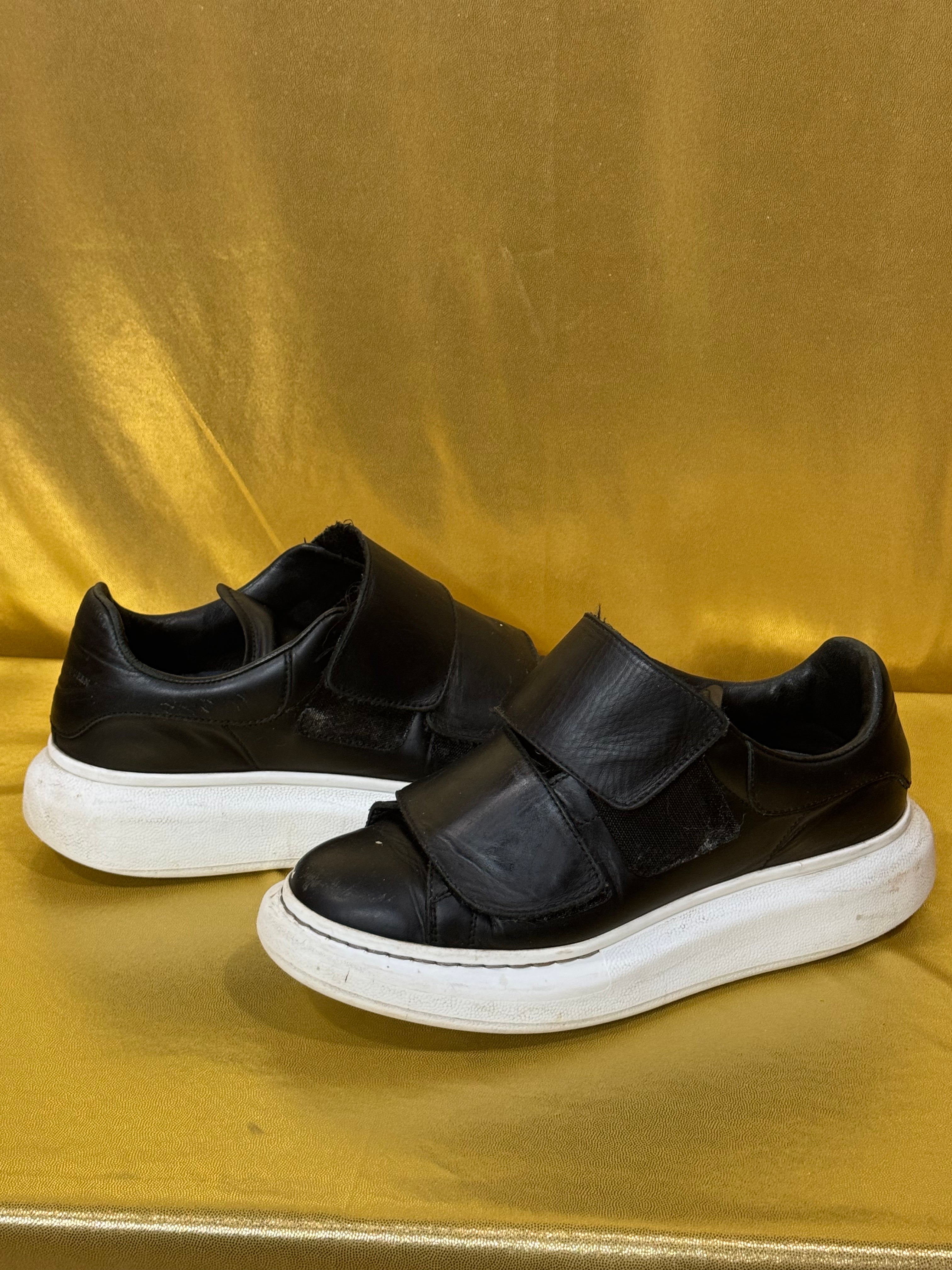 Authentic Alexander McQueen Black Leather Oversized Grip-Strap Platform Sneakers - Size 37