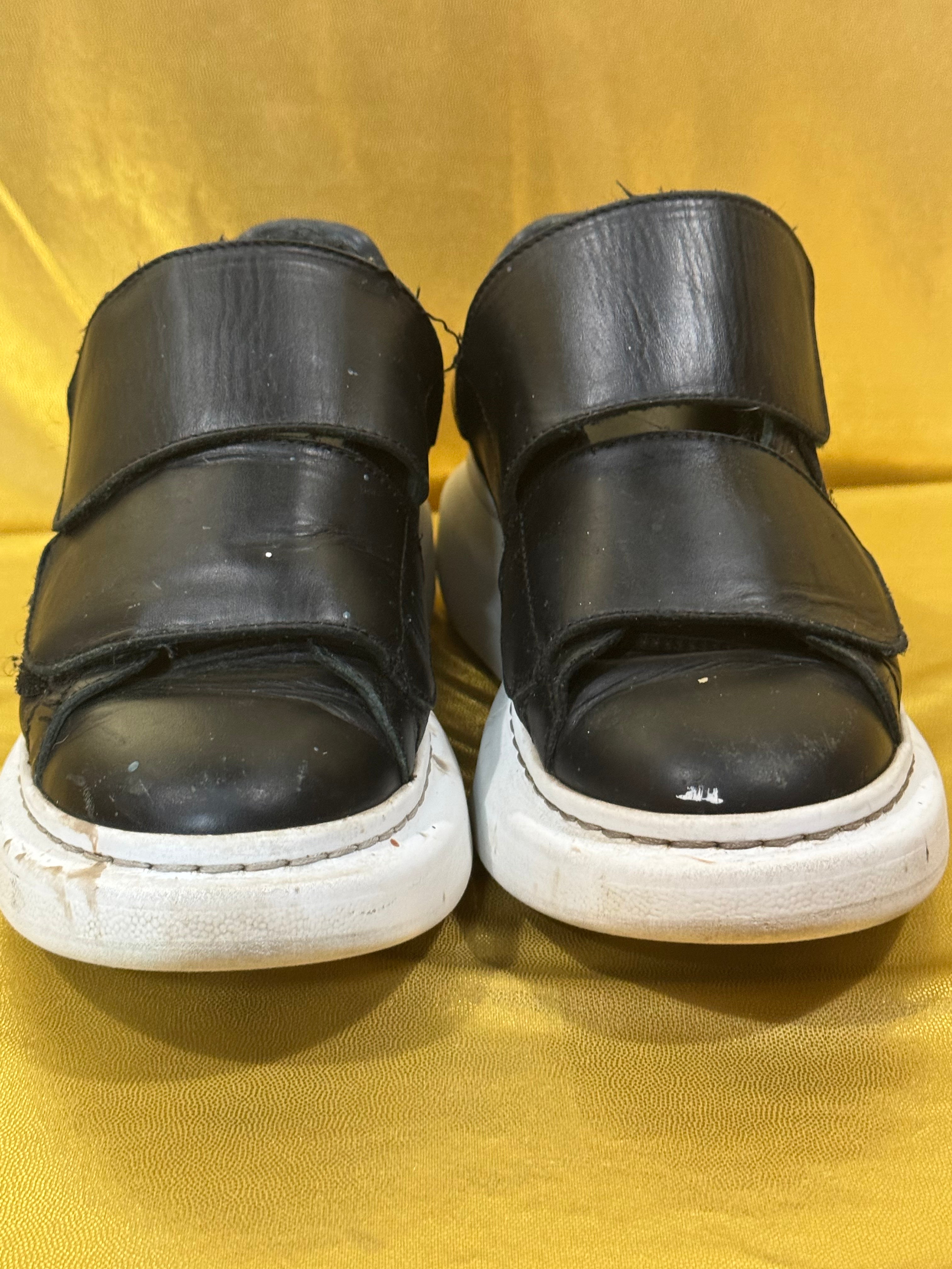 Authentic Alexander McQueen Black Leather Oversized Grip-Strap Platform Sneakers - Size 37