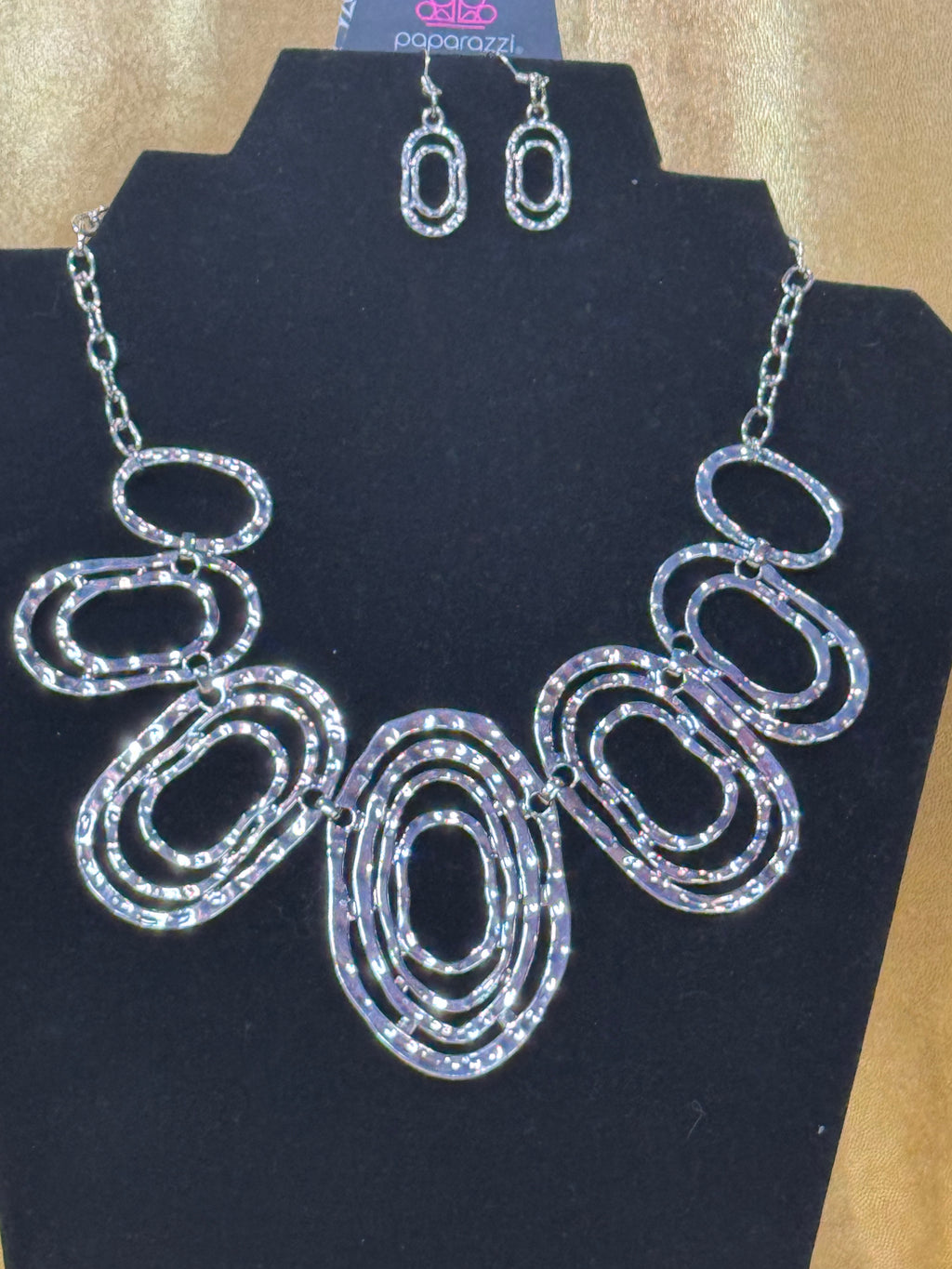 Paparazzi "Empress Impressions" Silver Textured Oval Bib Statement Necklace & Earring Set