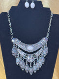 Paparazzi "Island Queen" statement necklace and matching earring set
