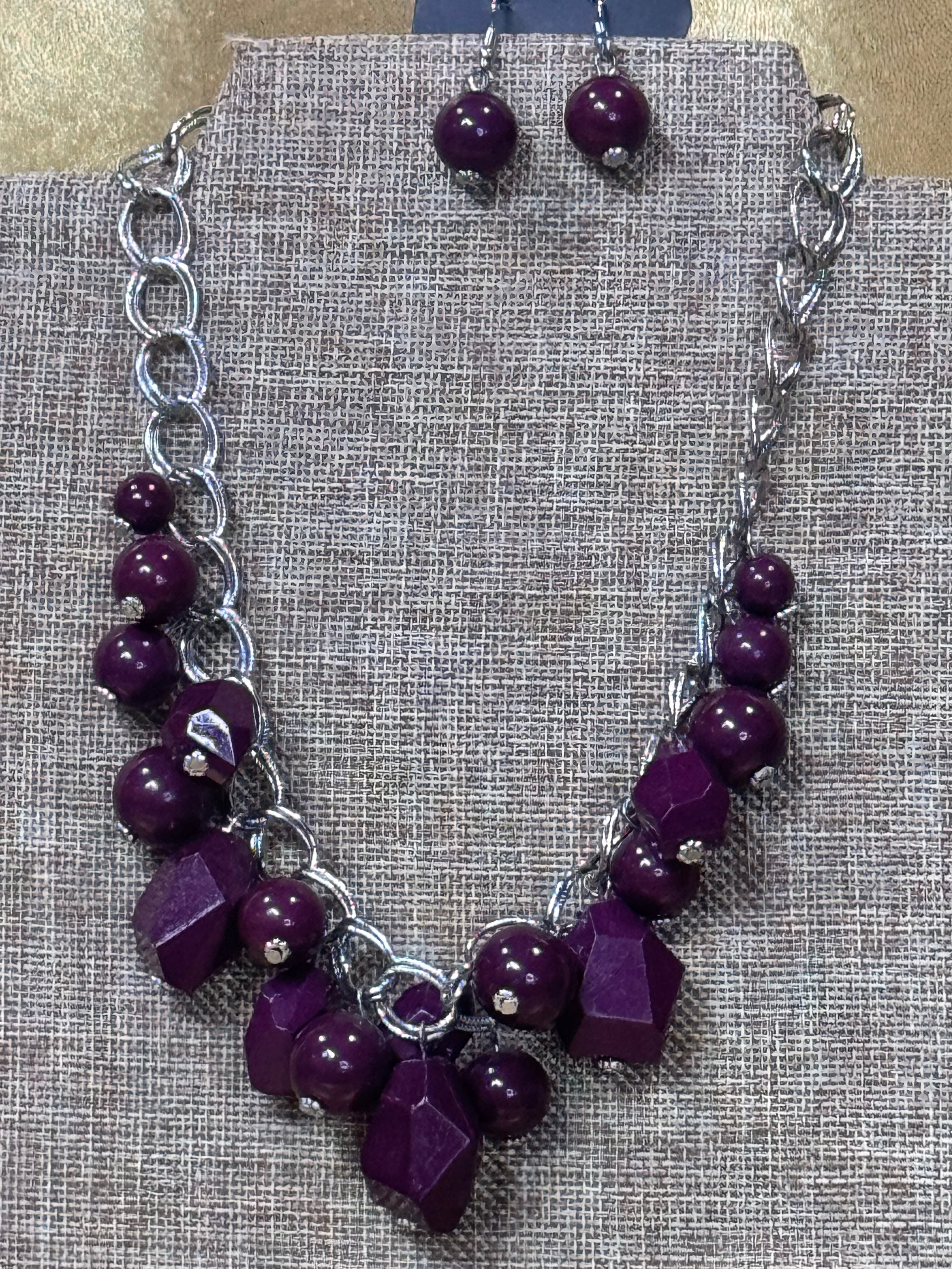 Gorgeously Globetrotter Purple Statement Necklace Set – Paparazzi Accessories