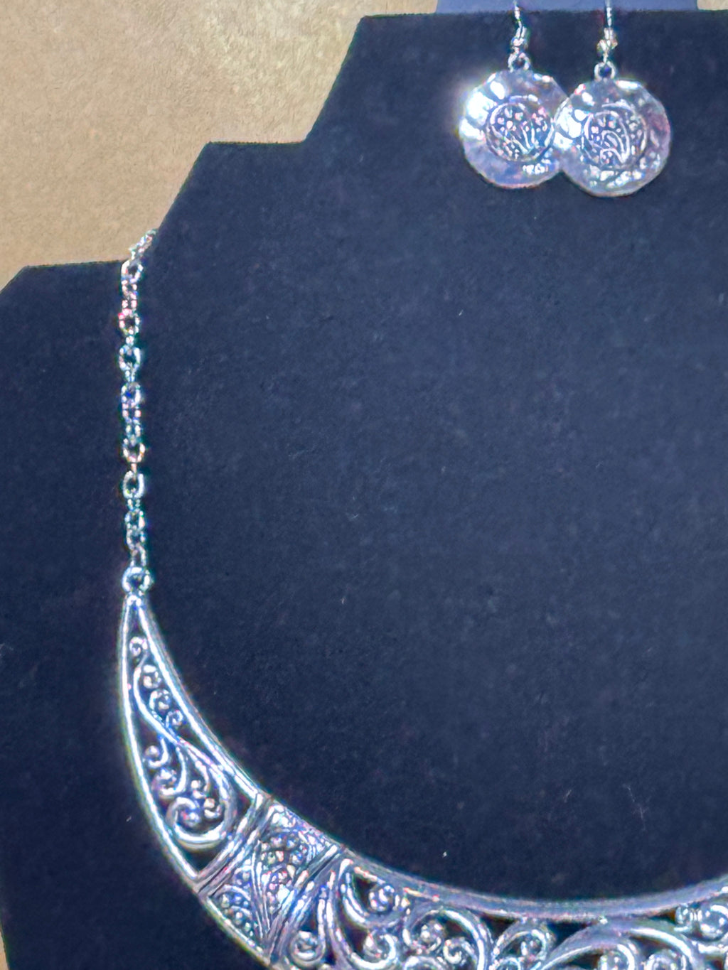 Paparazzi Jewelry "Bull In A China Shop" Silver Filigree Crescent Necklace Set