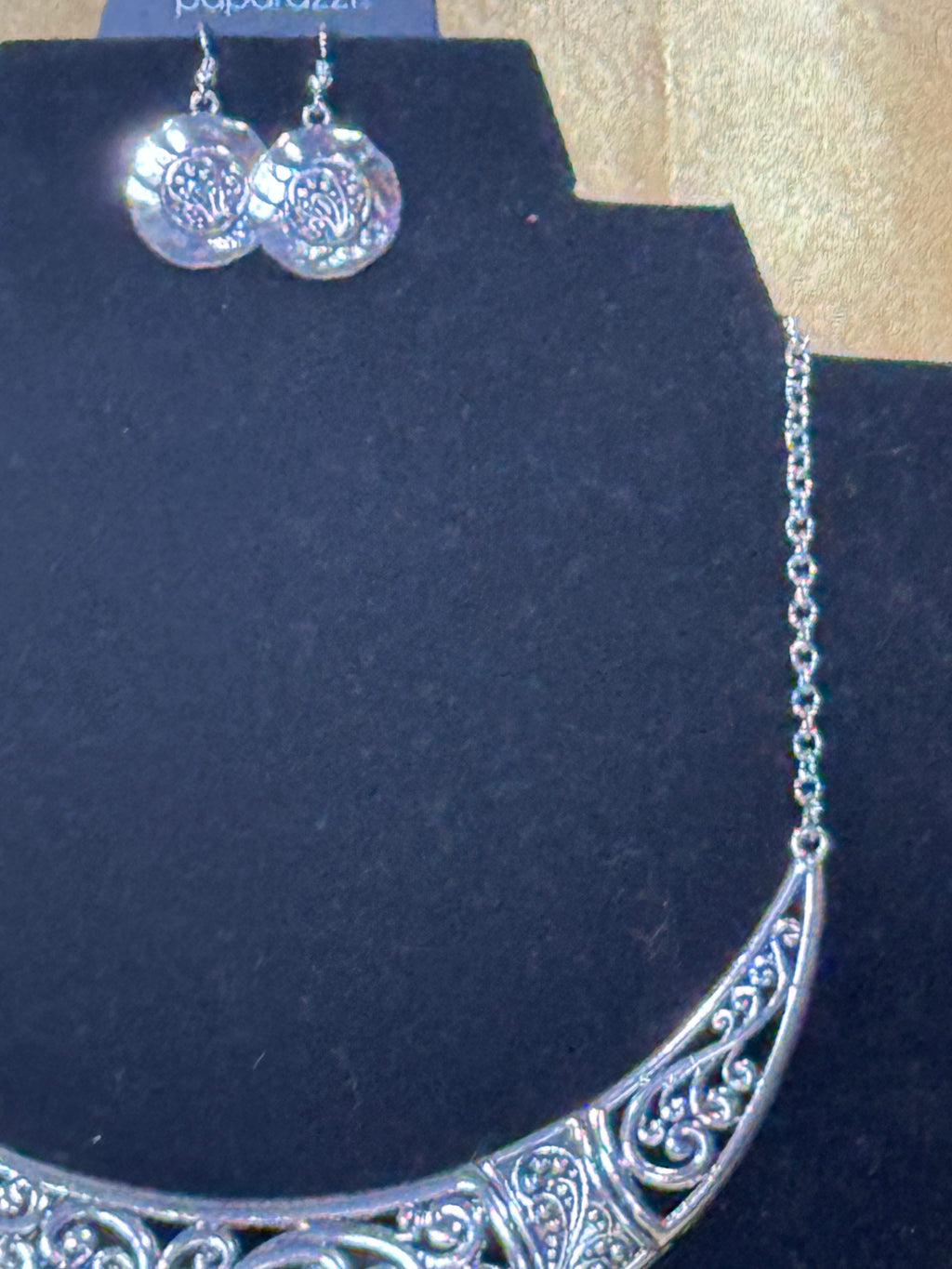 Paparazzi Jewelry "Bull In A China Shop" Silver Filigree Crescent Necklace Set
