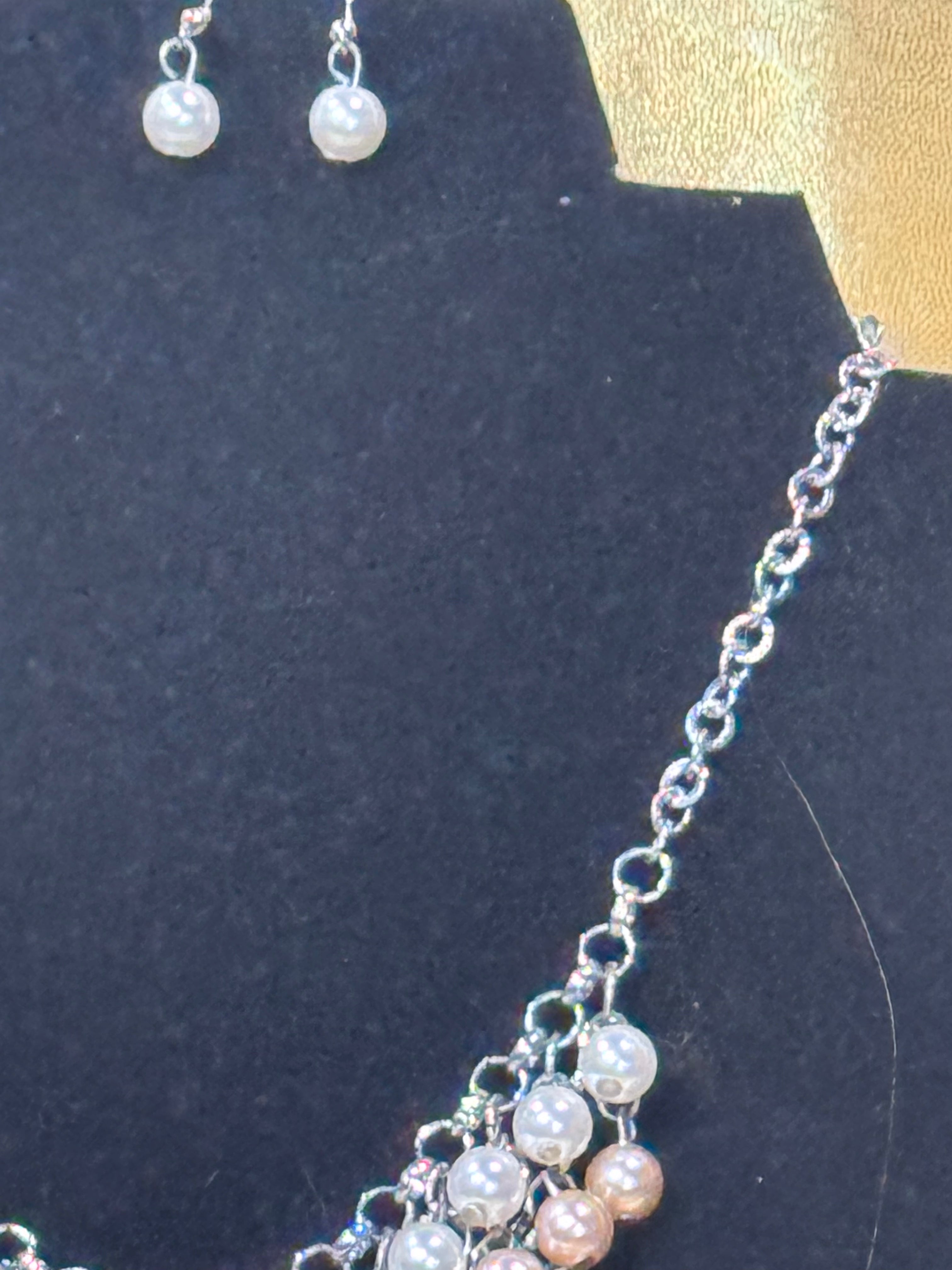Paparazzi "Run For The HEELS" Ombre Pearl Statement Necklace & Earring Set