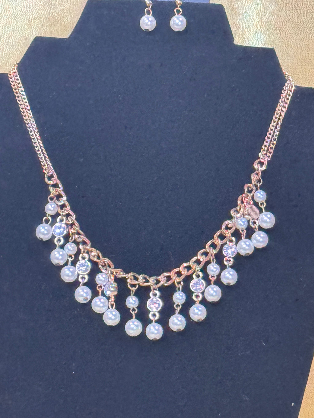 Paparazzi "Regal Refinement" Gold & Pearl Tassel Necklace Set