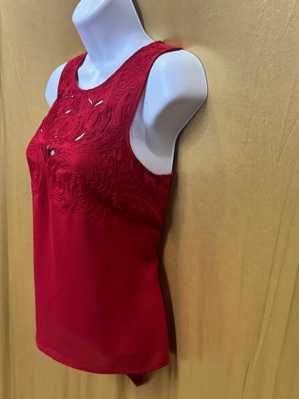 Pins & Needles Red Embroidered Cutout Tank Top – Size XS